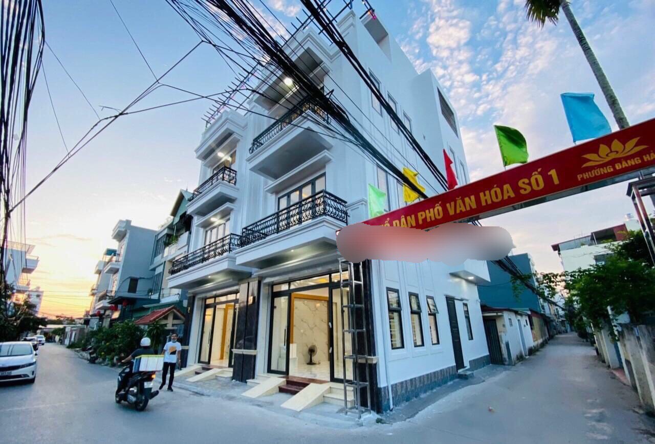 Nhà đẹp 4 tầng 52 m2 hướng ĐÔNG NAM bán gấp ngay UB quận HẢi AN giá cắt lỗ 4.15 tỉ