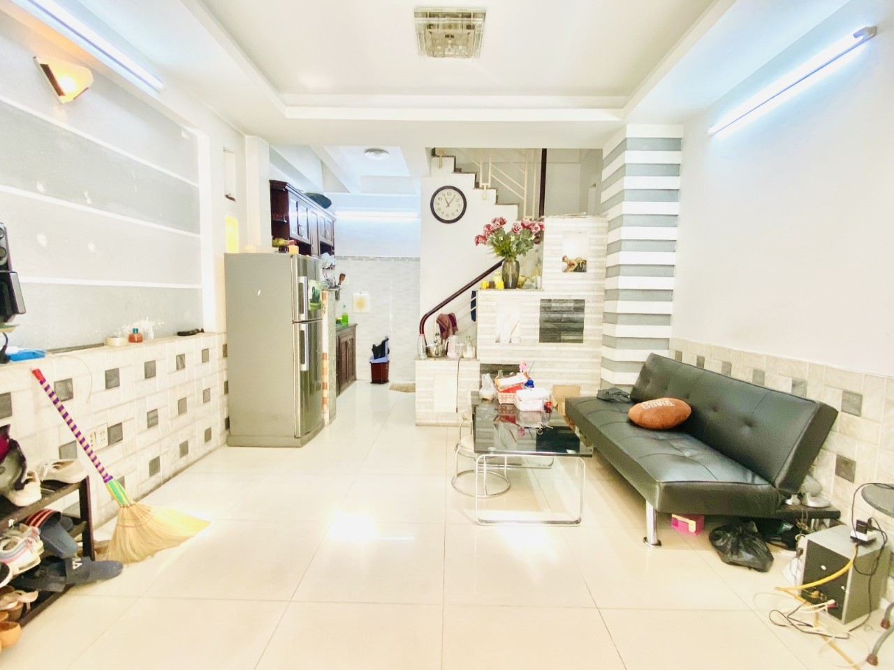 Bán Nhà Hoàng Hoa Thám BT - 5 Tầng - 3PN ST - HXH - Nhà Mới Keng Vào Ở Ngay - Giá Chỉ 4.x Tỷ