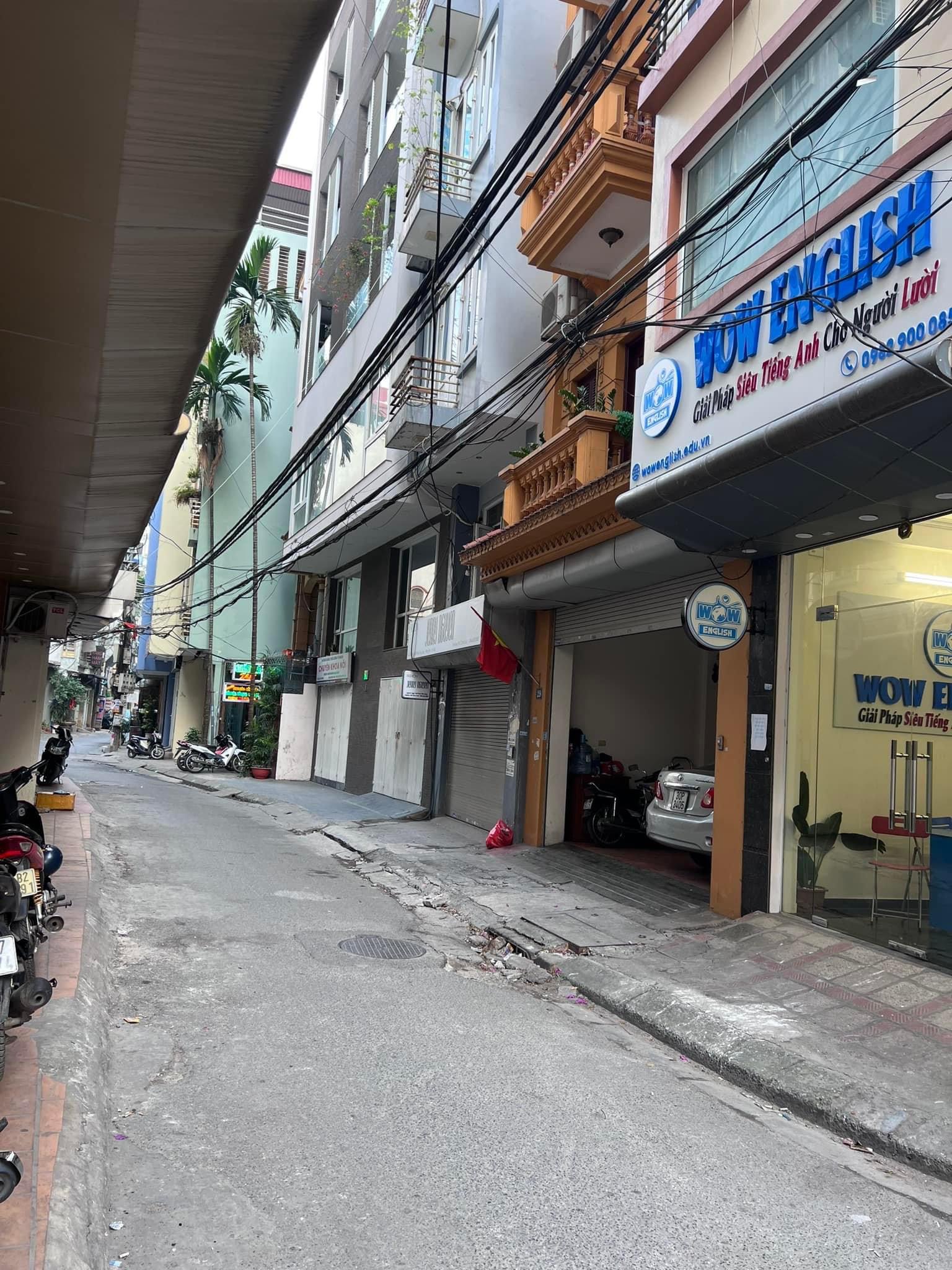 BÁN NHÀ PHÁO ĐÀI LÁNG. ĐỐNG ĐA 21m 5 TẦNG MT 3.1m. KHU VỰC TRUNG TÂM. NGÕ THẲNG, NGẮN, GIAO THÔNG THUẬN TIỆN.