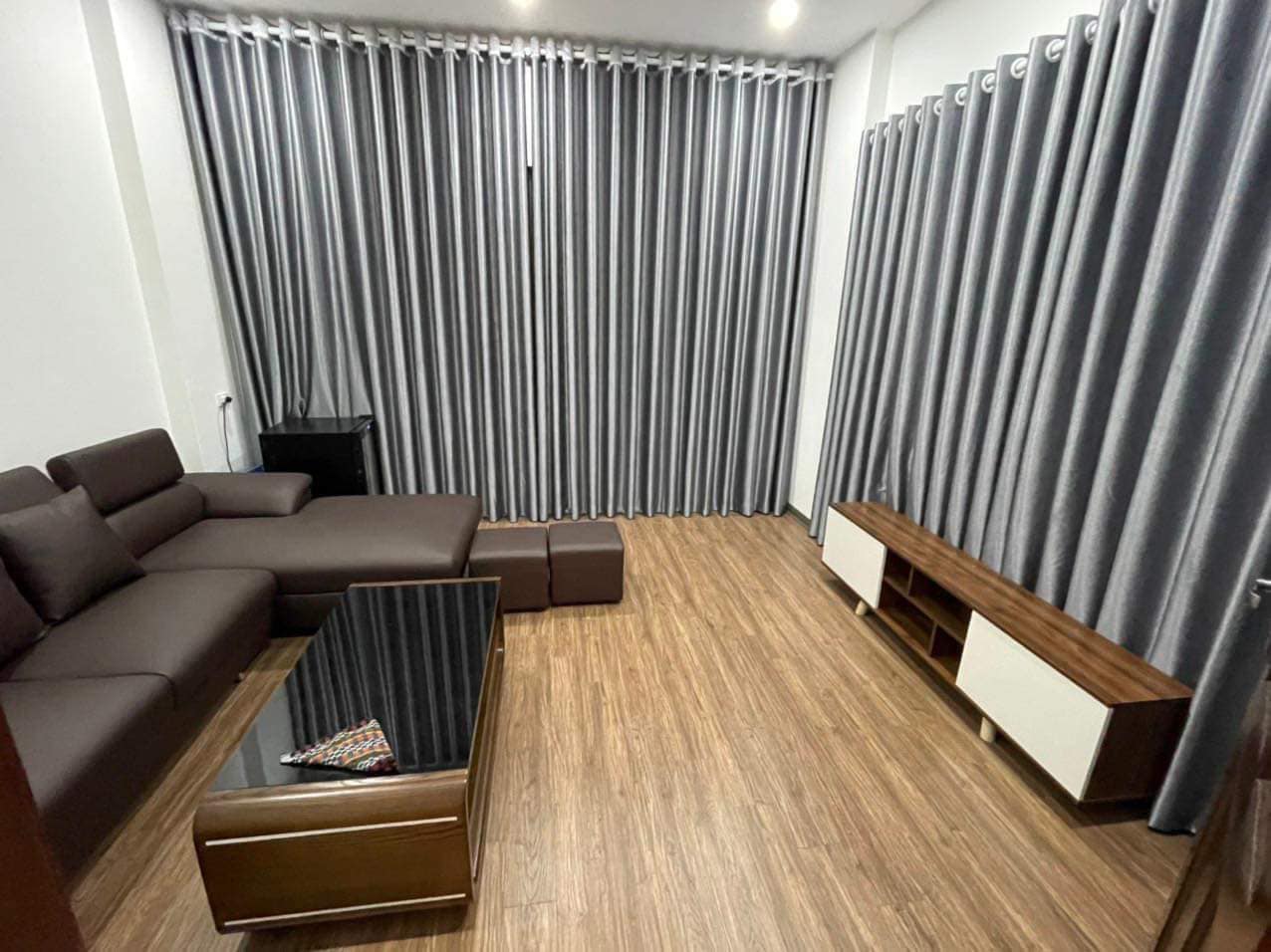 Bán nhà Âu Cơ, Tây Hồ 52m2 Lô góc View Hồ Tây 6 tỷ