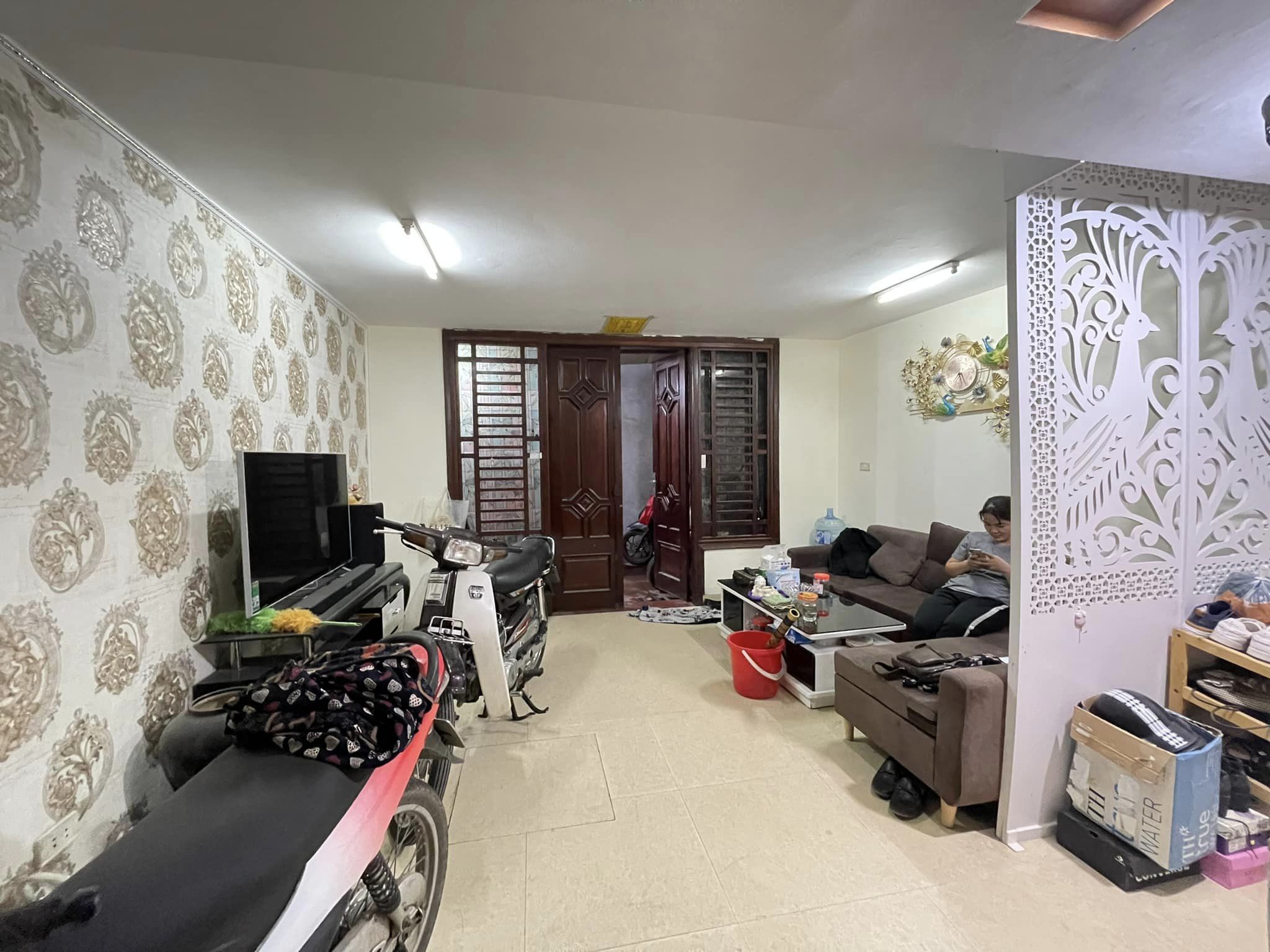 Bán nhà ngõ 32 An Dương, Tây Hồ 46m2 5 ngủ giá 3 tỷ