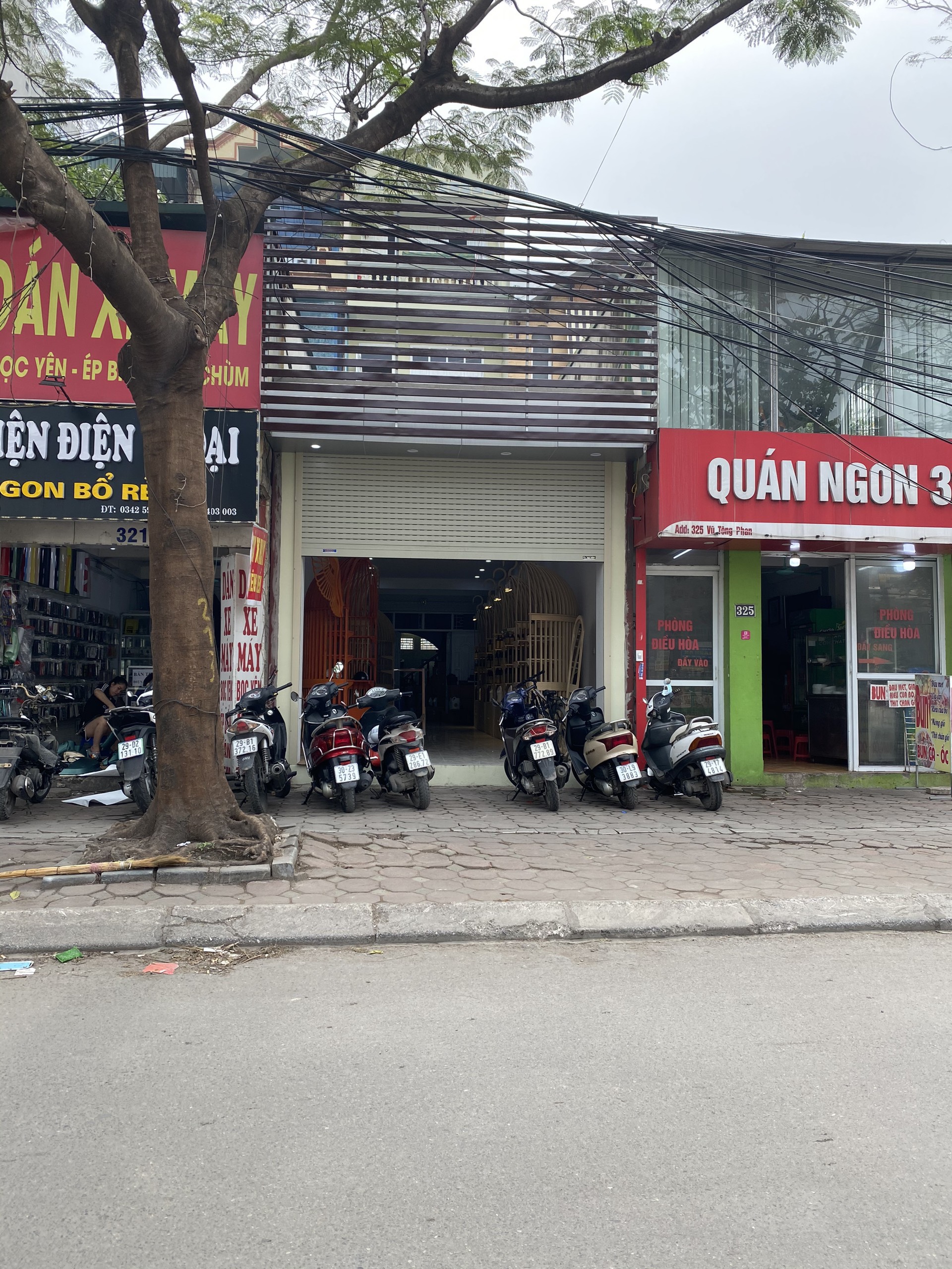 Cho thuê nhà mặt phố siêu đẹp VŨ TÔNG PHAN , 120M2, Mặt tiền 4.2M