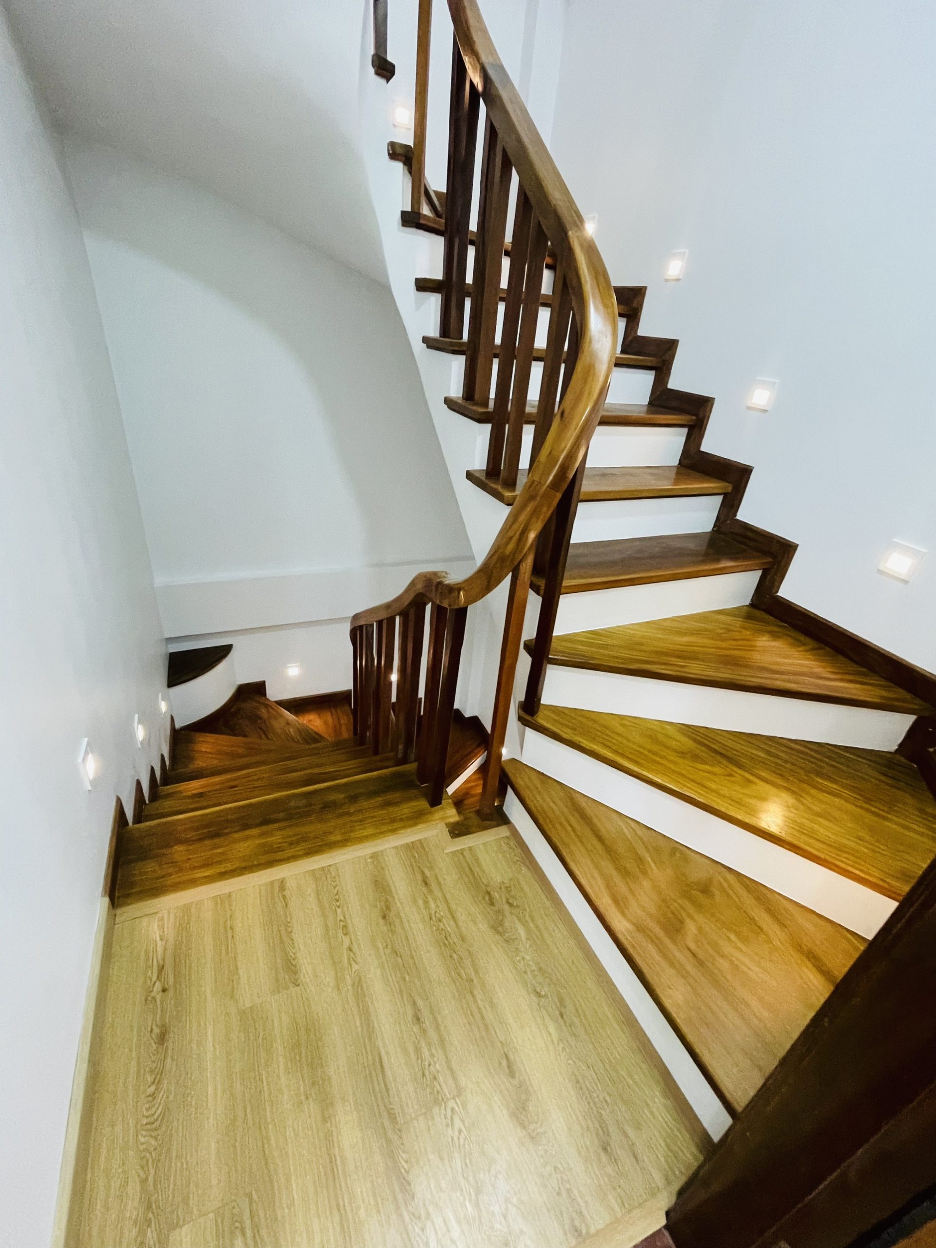 Bán nhà phố Thụy Khuê, Tây Hồ, 40m2, 5.8 tỷ: hung1st