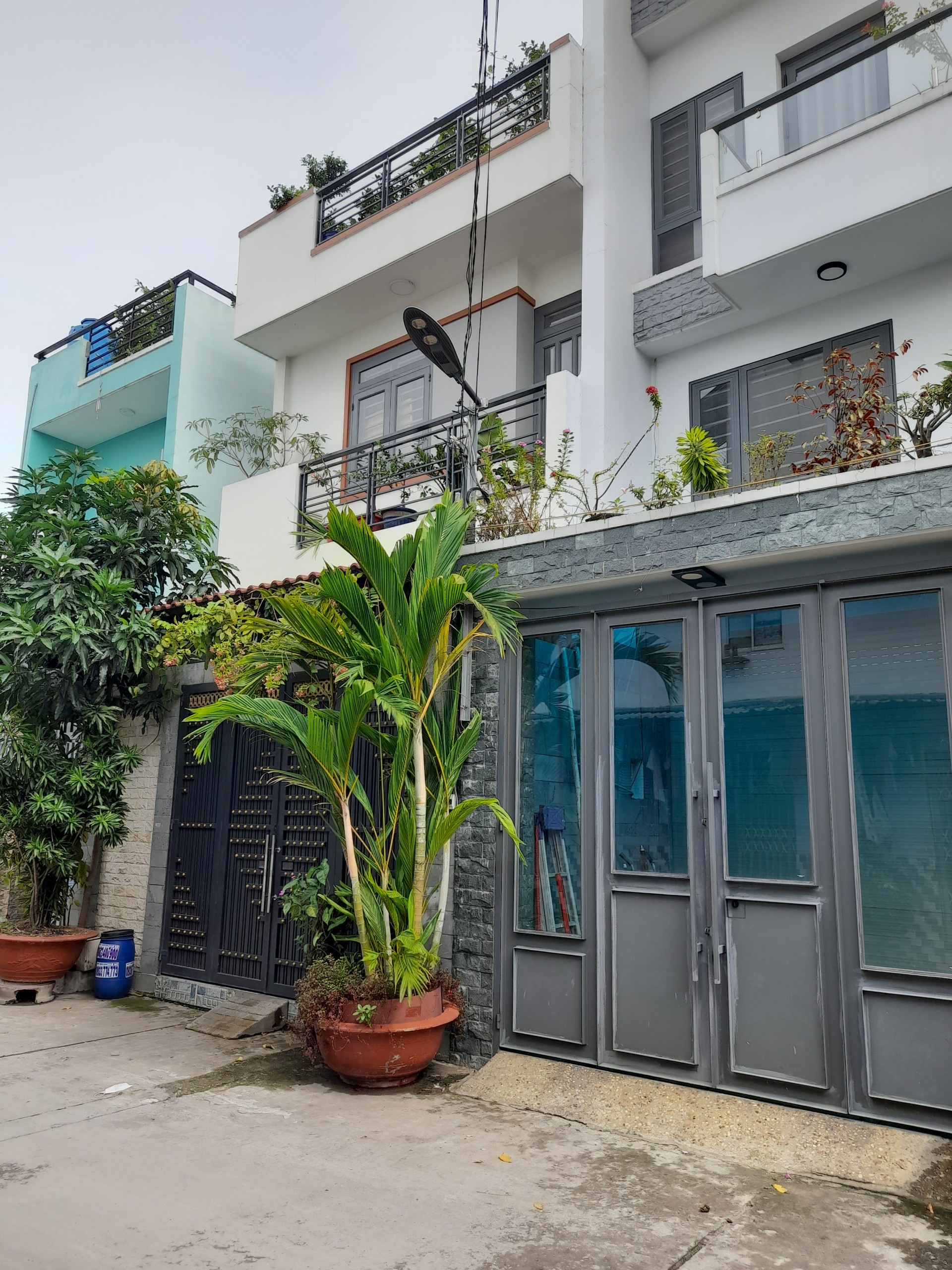 Bán Nhà Hẻm xe hơi ĐHT 18, Q12, 2 Tầng, 190m2, nhỉnh 5.2 tỷ, nhà nở hậu, dài 31m