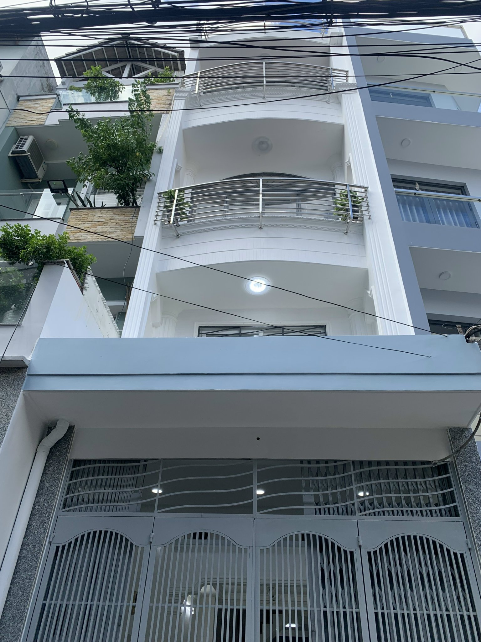 Bán nhà Tô Hiến Thành .P15 . Q10 Giá Chỉ 17 Tỷ Diện tích : 4 x 21 ( Nở Hậu 7.5) cn 149m2