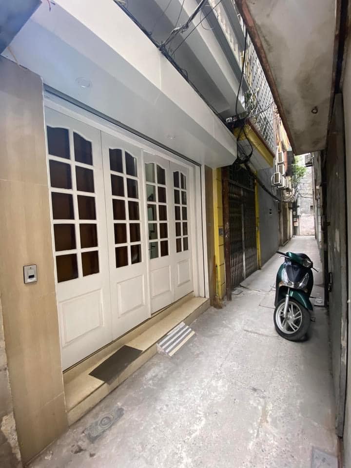 Đâng bán giúp nhà Văn Quán 32m2, 4 tầng, mặt tiền 3.3m, giá 2 tỷ 98