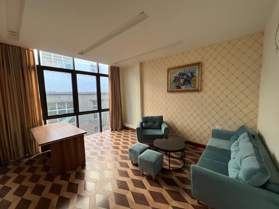 TOÀ VĂN PHÒNG TRUNG TÂM CẦU GIẤY 6 TẦNG THANG MÁY 60M2 - 20.5 TỶ ĐƯỜNG Ô TÔ TRÁNH