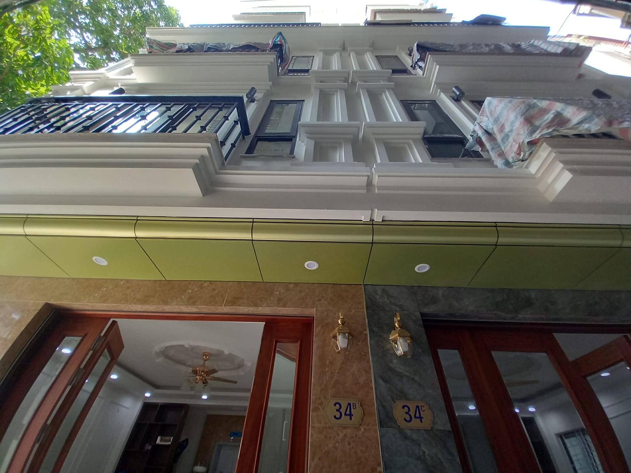 Bán nhà DT 46m 7 tầng thang máy MT 5m phố Hoàng Hoa Thám giá 11.5 tỷ LH Trường 0392221415