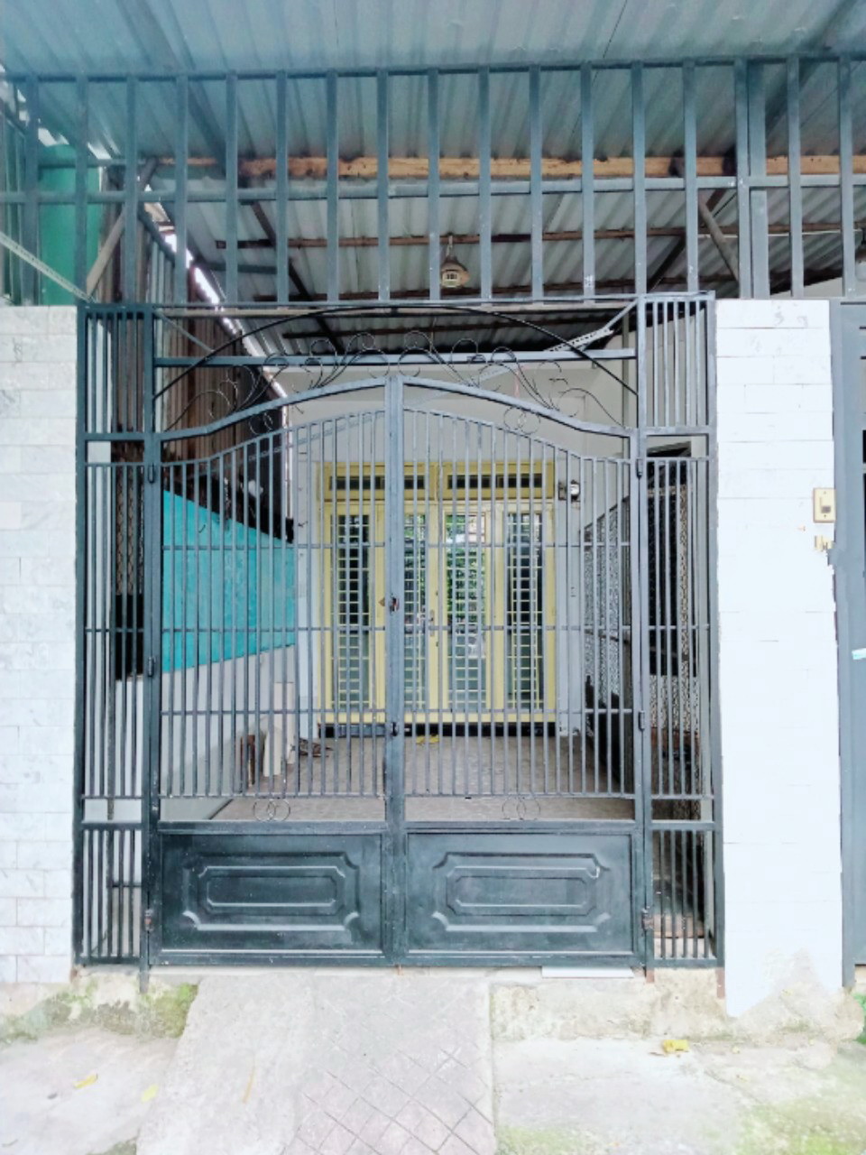 Nhà Cho thuê 2 căn liền kề đường Hồ Thành Biên,F4,Q8