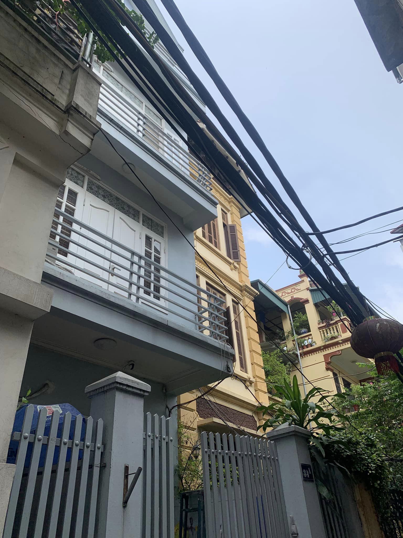 Bán Nhà mặt ngõ Xuân La Gần Hồ Tây ngõ thong 4 tầng chác chắn DT 56m2, 6 tỷ