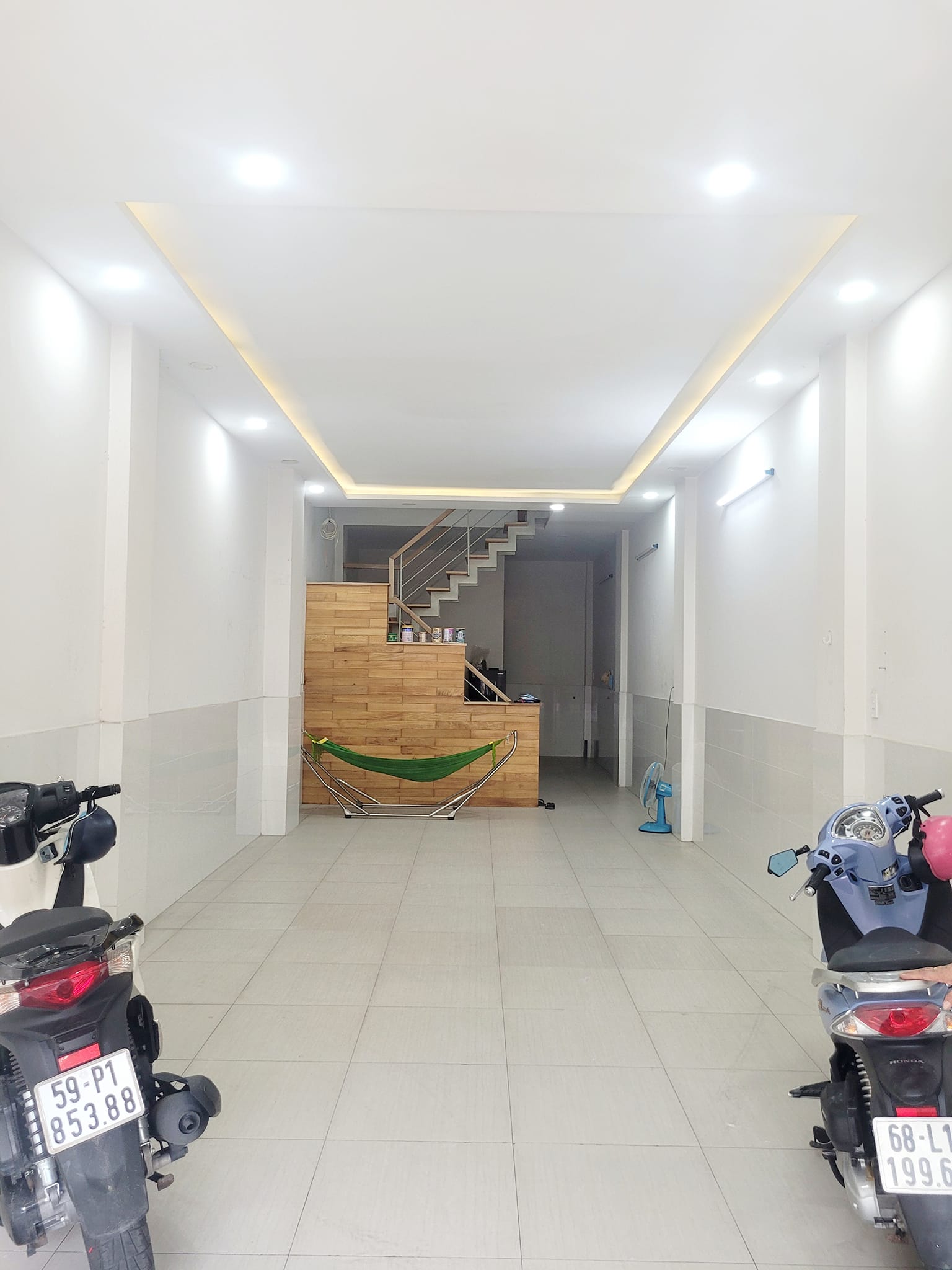 MT 24M ĐƯỜNG THẠCH LAM GẦN LŨY BAN BÍCH. DT 4.2X22, 4 TẦNG. 13.8 TỶ