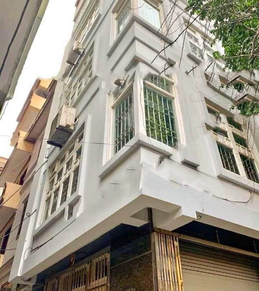 Đào Tấn, cách phố 15m, lô góc thoáng sáng, 75.3m2x5 tầng, MT 6m giá bán gấp 6.95 tỷ