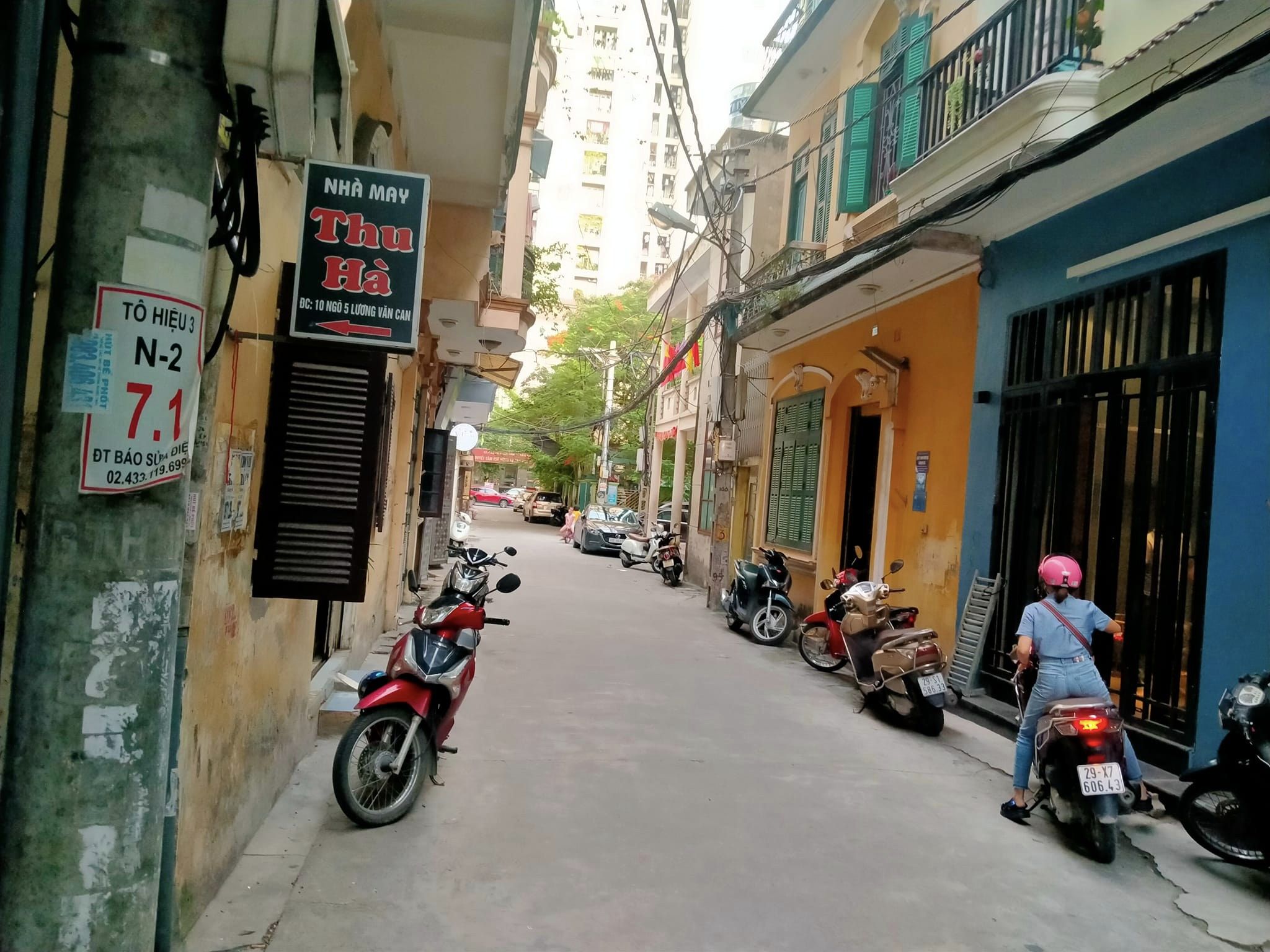 Nhà Vạn Phúc - ngõ ô tô - Tầng 1 KD - 5T- 5PN - MT6m, giá chỉ 2 tỷ 8 - LH0936206176