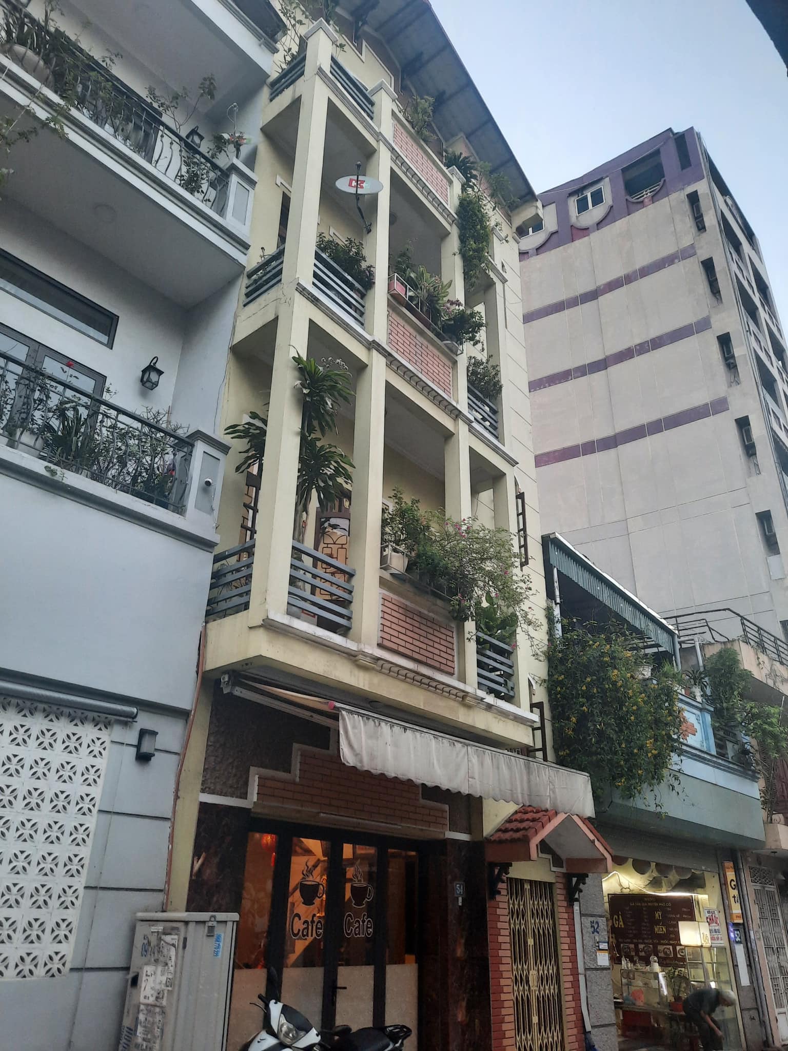 NGỌC LÂM – nhà đẹp, ngõ thông, ô tô đỗ cổng, vừa ở vừa kinh doanh