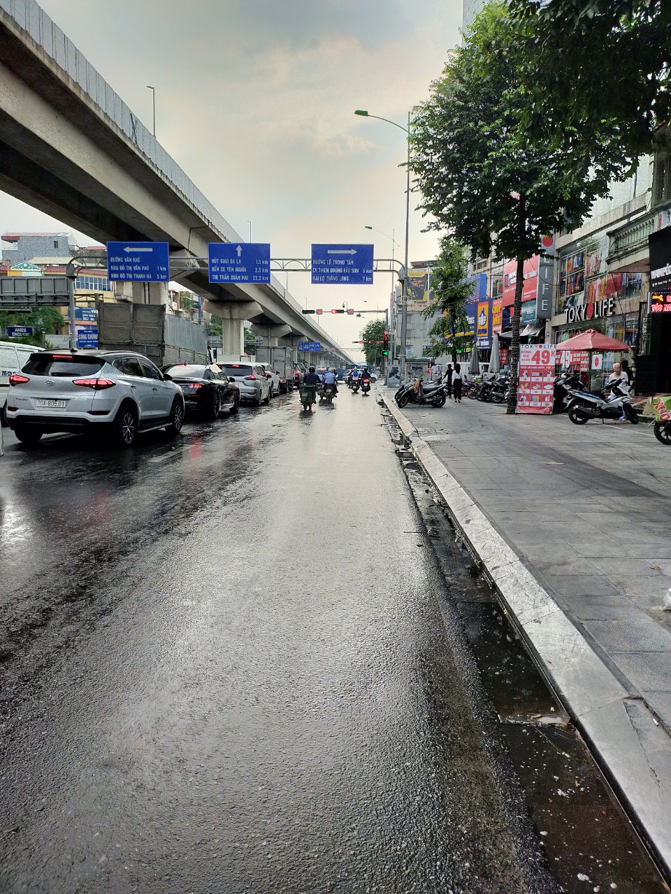 Bán nhà mặt phố Quang Trung – Hà Đông, 460m2, MT17m, lô góc, kinh doanh sầm uất, giá 135 tỷ