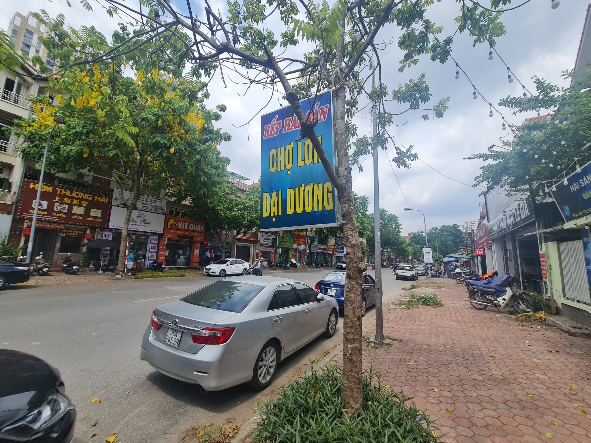 Bán nhà mặt phố Nguyễn Văn Lộc, Làng Việt Kiều Châu Âu, Hà Đông 155m2, 4 Tầng, 7m mặt tiền