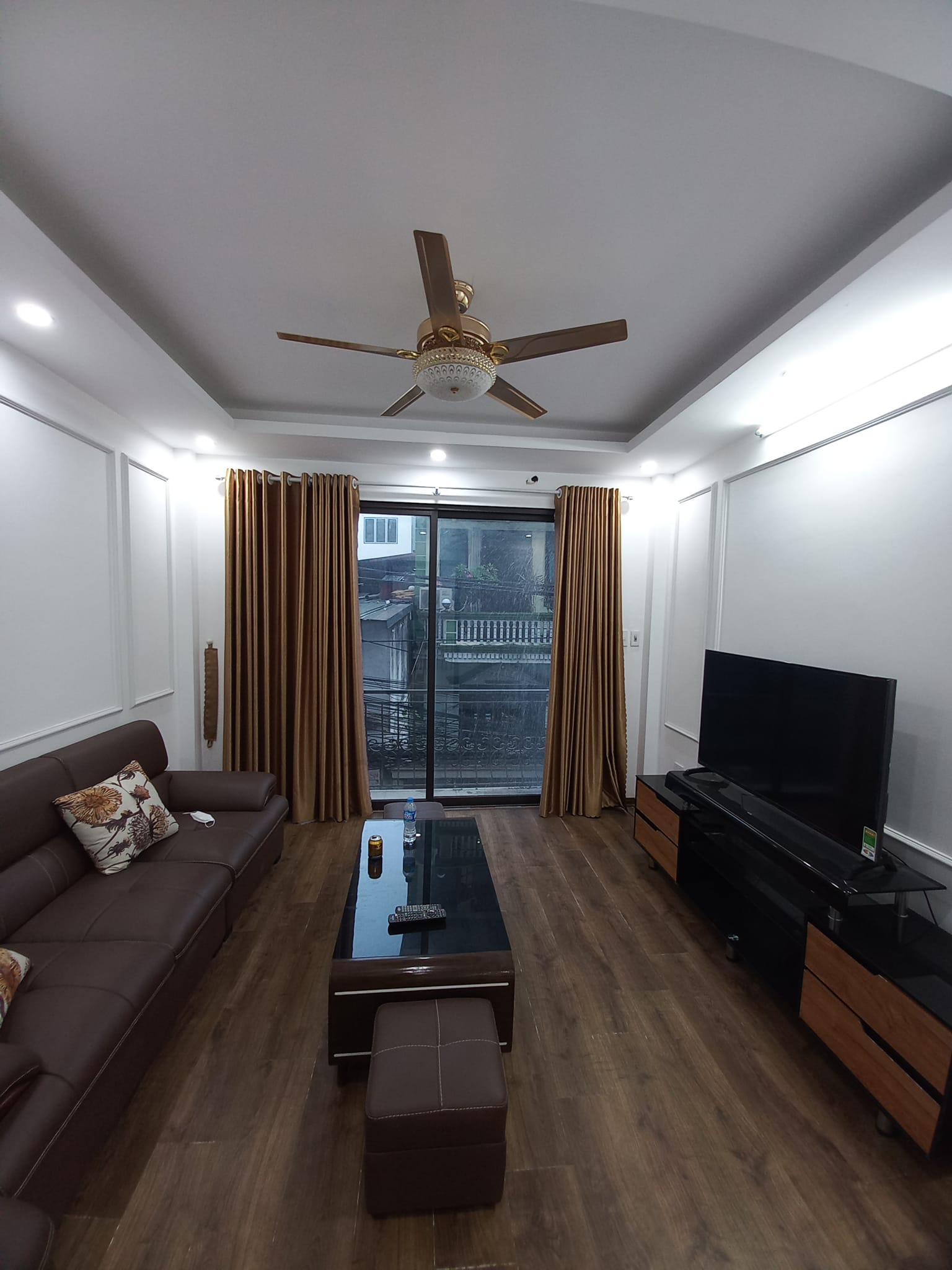 Bán nhà mặt ngõ Cầu Bươu Ô tô vào nhà 40m x 5 tầng x 5.2 Tỷ