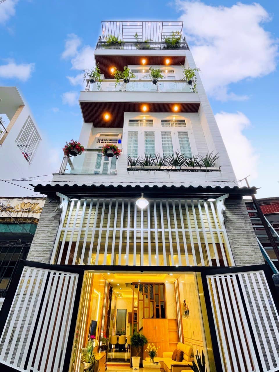 Chỉ 6,65 Tỷ - Có Nhà HXH Quang Trung P8 GV, 4PN, 64m2, TẶNG FULL NỘI THẤT