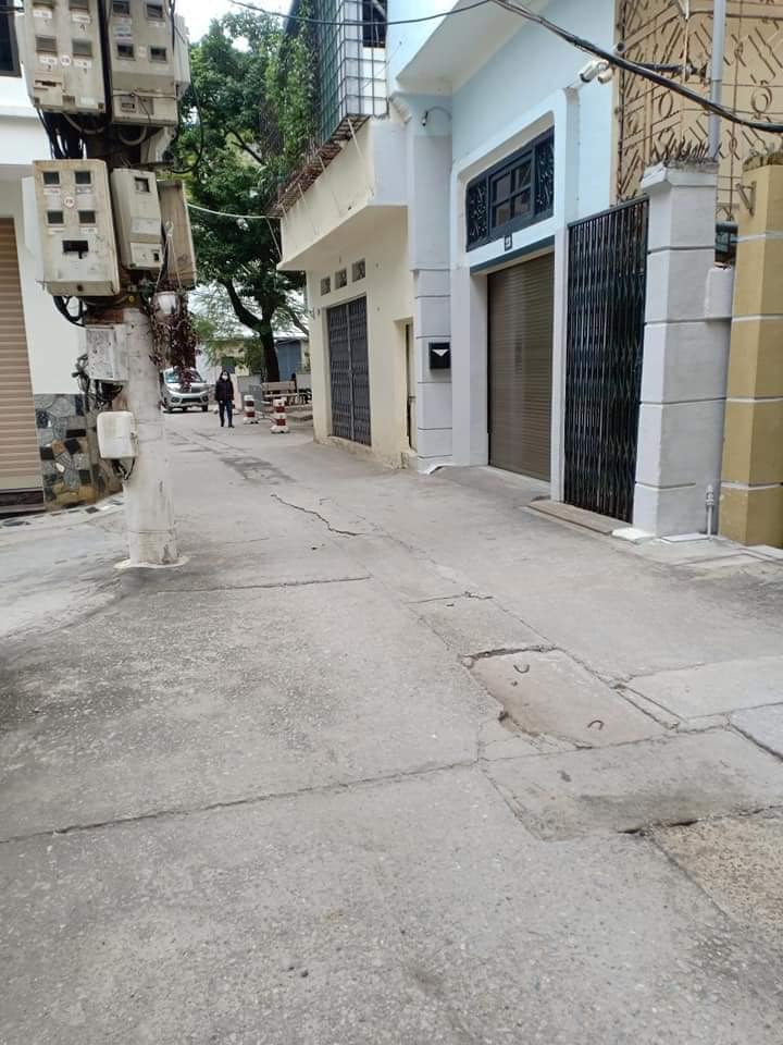 Bán nhà phố Hoàng Hoa Thám DT 69m 4 tầng MT 6,5m giá 10 tỷ