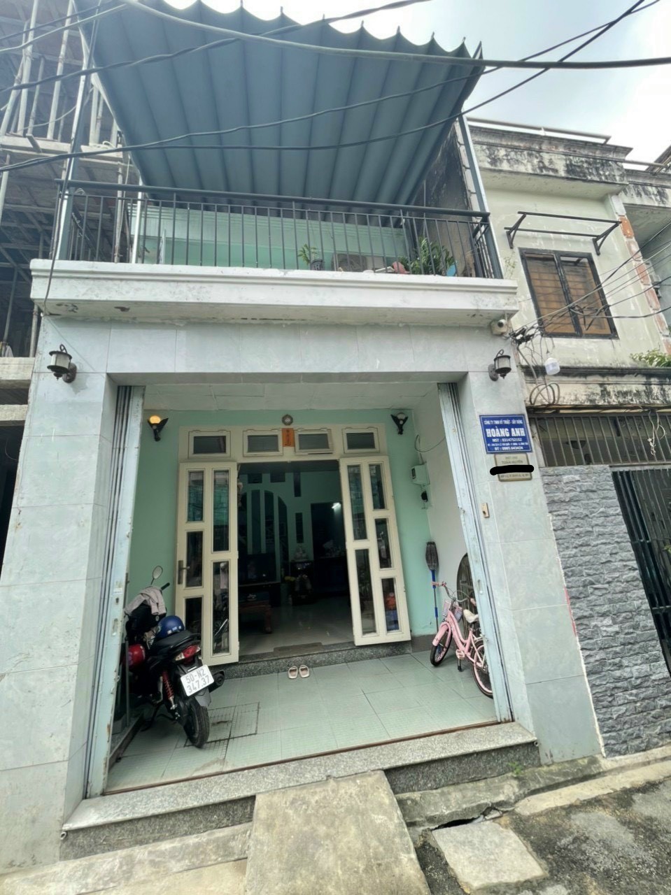 Bán gấp nhà HXH Lê Văn Quới 50M2 1T1L Cạnh MT chỉ hơn 3 tỷ.