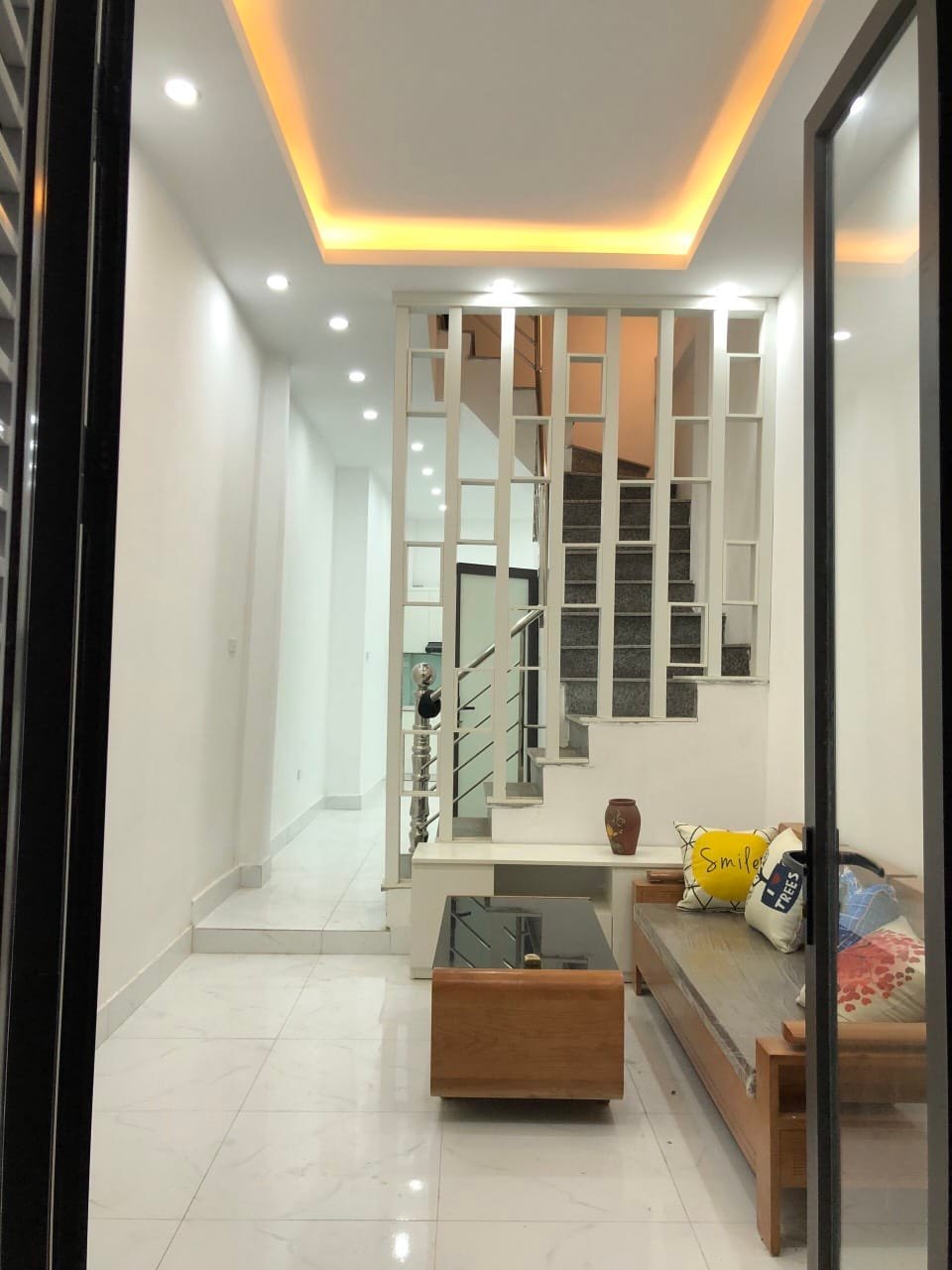 Bán nhà phố Đội Cấn DT 30m 4 tầng MT 3m giá 4,45 tỷ