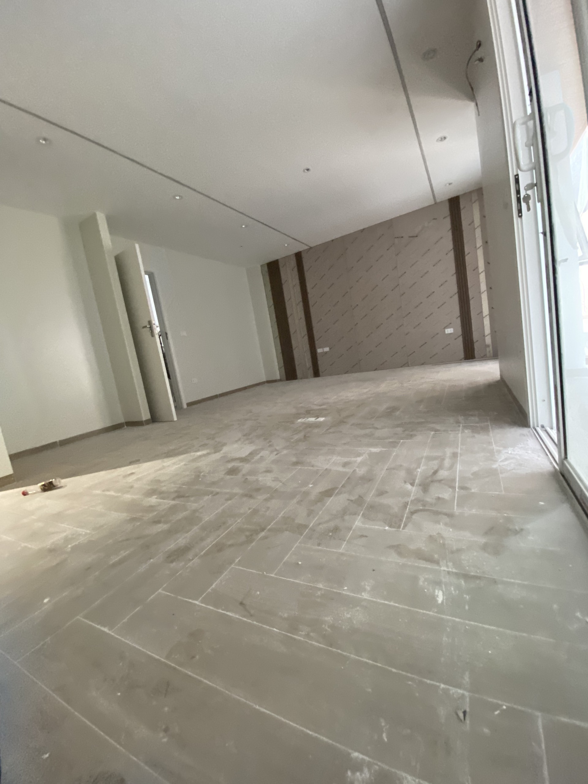 NHÀ ĐẸP TRUNG TÂM ĐỐNG ĐA - GARA 2 Ô TÔ - 8 TẦNG, THANG MÁY - 50M RA HỒ HOÀNG CẦU - GIÁ 15