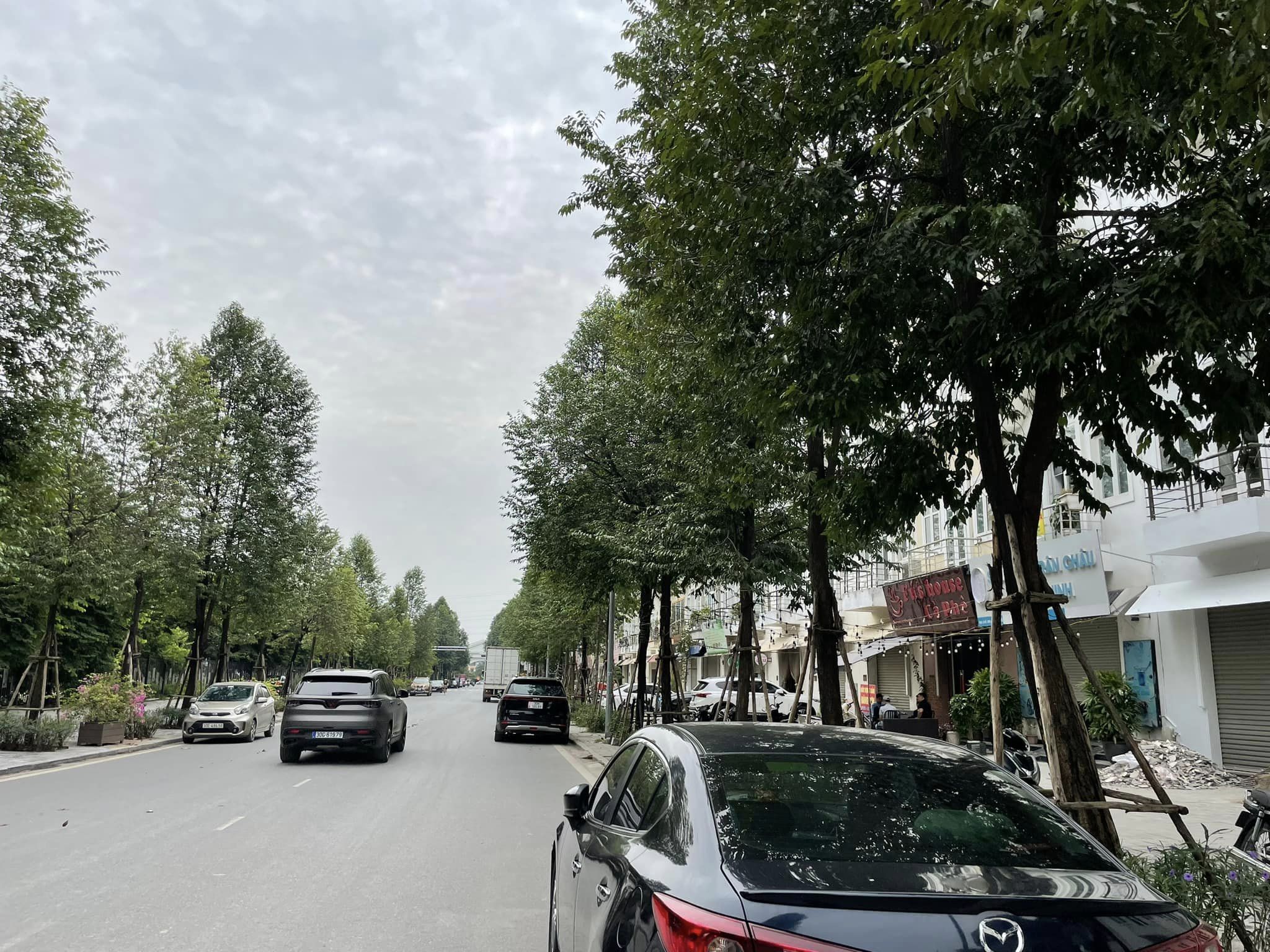 BÁN NHÀ ĐẸP PHÂN LÔ 100m2 - 12 tỷ KĐT MỚI DƯƠNG NỘI - 2 MẶT TIỀN Ô TÔ - THANG MÁY