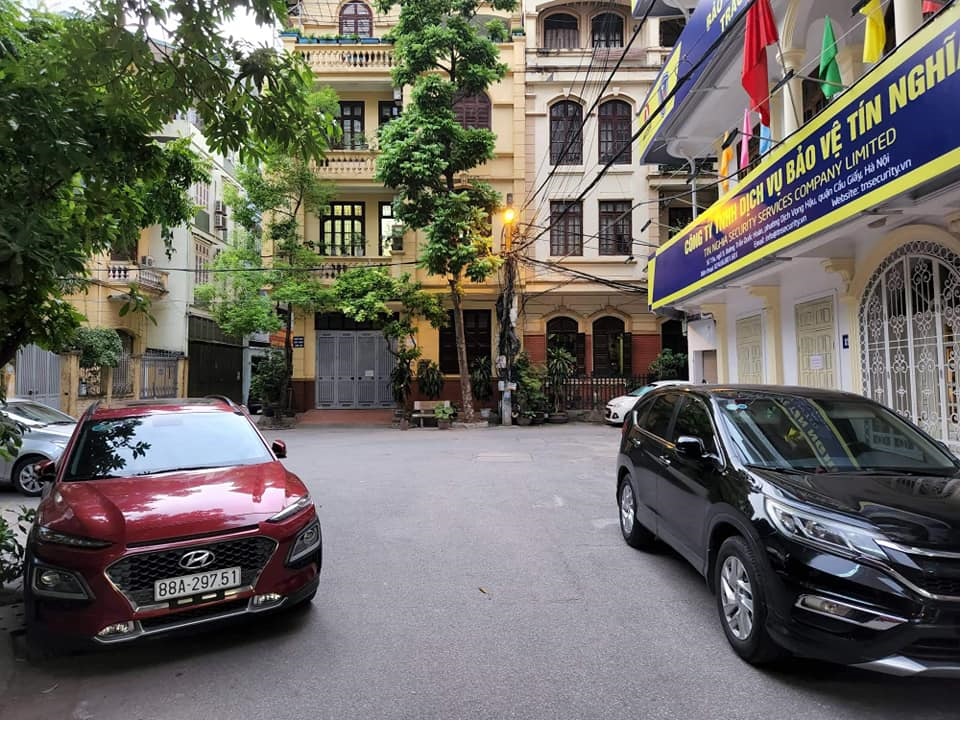 Bán nhà phố Hoa Băng Cầu Giấy gara ô tô 85m 5T, 13.8 tỷ.