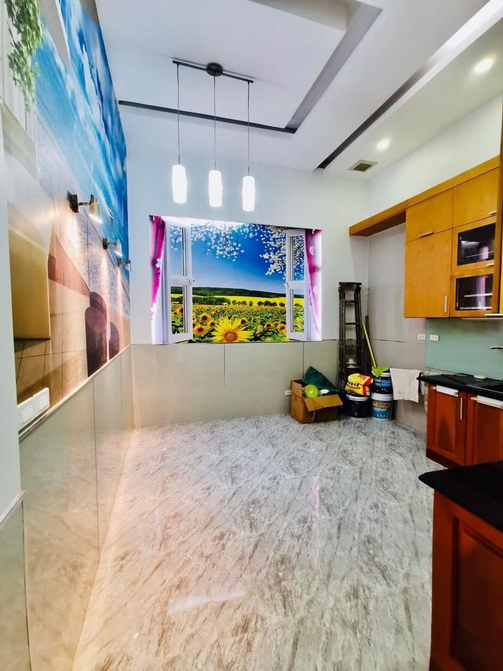 CHO THUÊ NHÀ RIÊNG THÁI HÀ, NHÀ ĐẸP - THÔNG THOÁNG - ĐẦY ĐỦ NỘI THẤT