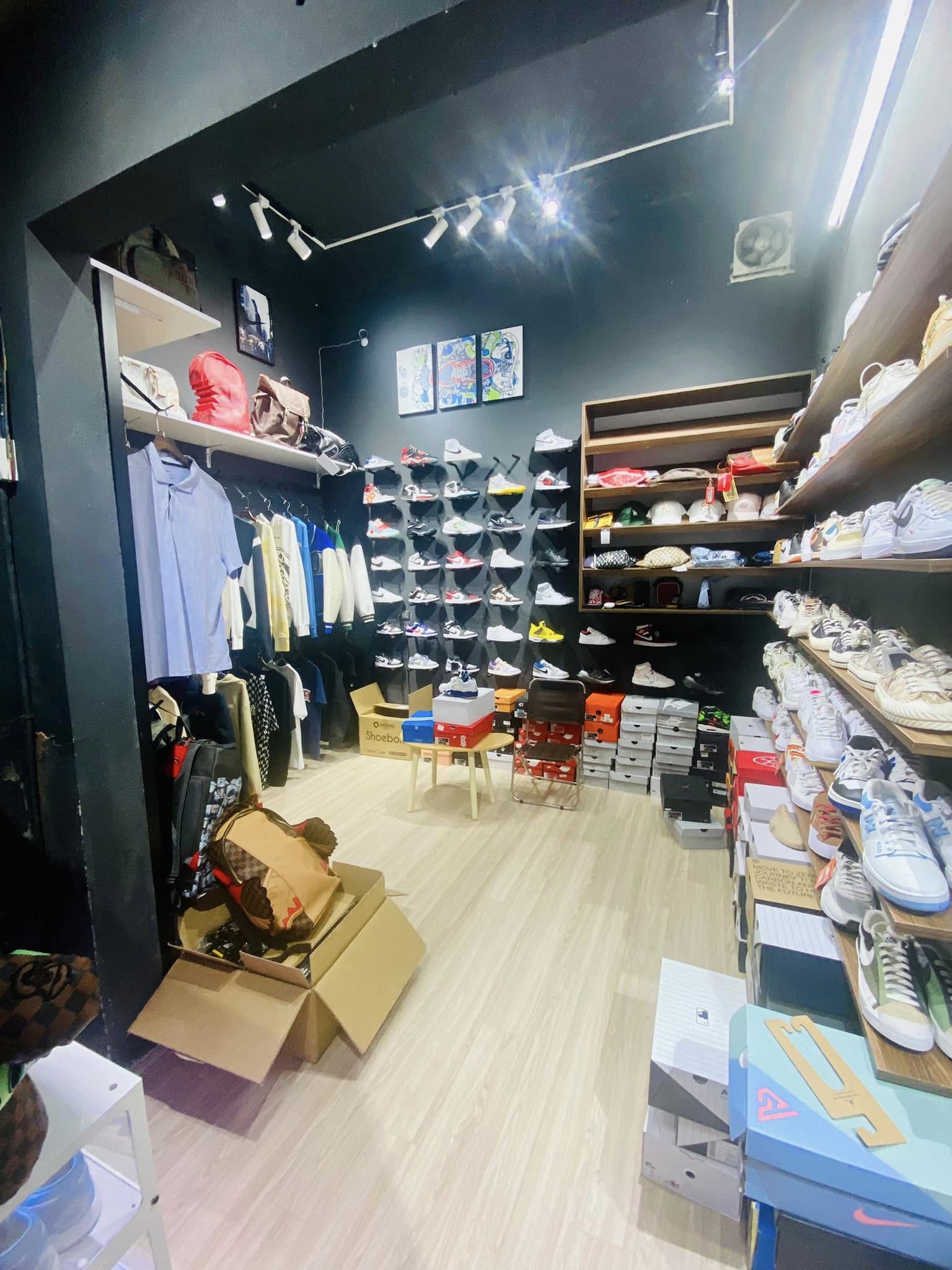 Bán nhà phố Hoàng Quốc Việt DT 44m2 4 tầng MT 4,1m kinh doanh giá 13 tỷ