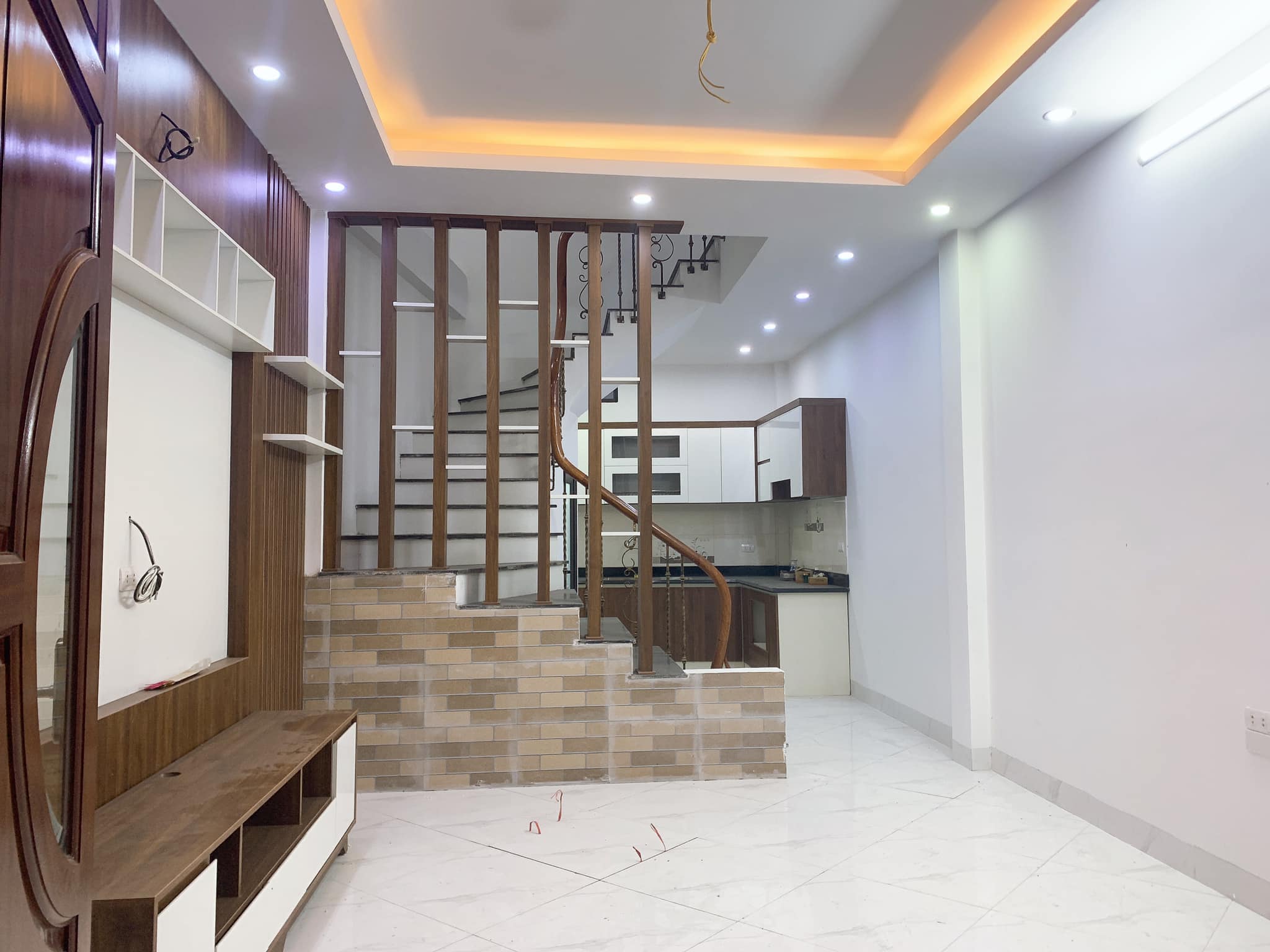 Bán nhà phố Văn Cao 45m2 x 5 Tầng, mặt tiền 4,8m giá 4,7 tỷ