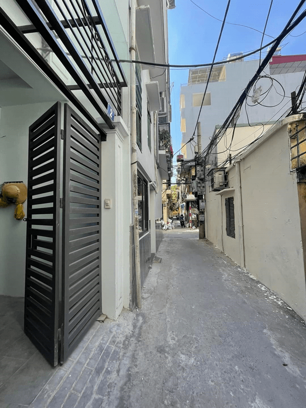 Bán nhà mặt ngõ 2 mặt thoáng, ô tô qua nhà phố Yên Lãng, Đống Đa, 50m2 giá 11,4 tỷ