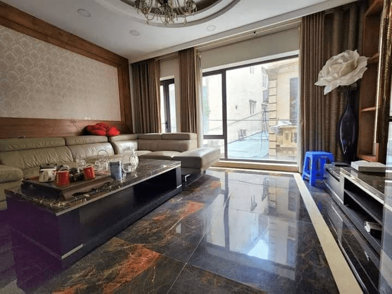 Bán nhà mặt ngõ kinh doanh, ô tô vào nhà, Cầu Giấy, Phố Hoàng Ngân, 50m2 giá 12,2 tỷ