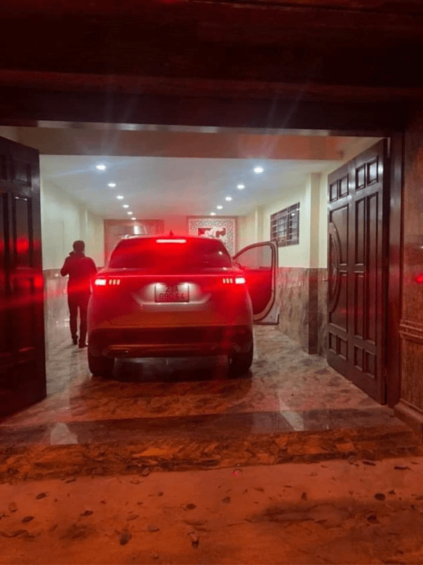 Bán nhà lô góc 3 mặt thoáng, kinh doanh, ô tô vào nhà, Tam Khương, Đống Đa, 65m2 giá 15,3 tỷ