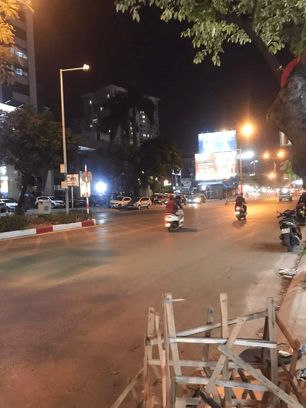 Bán nhà kinh doanh, đường ô tô tránh ngõ phố Đê La Thành thông ra Láng Hạ, Đống Đa, 33m2 giá 6,6 tỷ