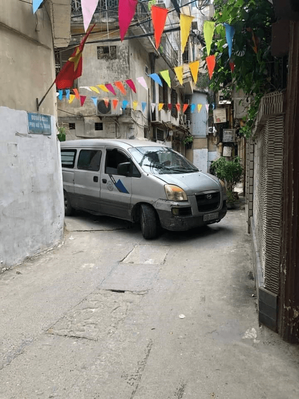 Bán nhà lô góc kinh doanh, Ô tô đỗ cửa, mặt phố Láng Hạ, Ba Đình, 45m2 giá 7,9 tỷ