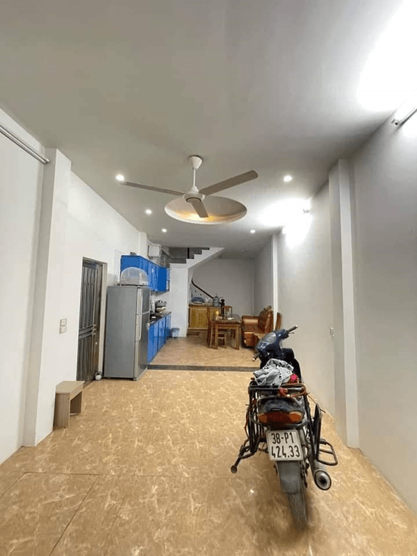 Bán nhà lô góc 3 mặt thoáng kinh doanh ngõ 165 Cầu Giấy, Quận Cầu Giấy, 45m2 giá 6,15 tỷ