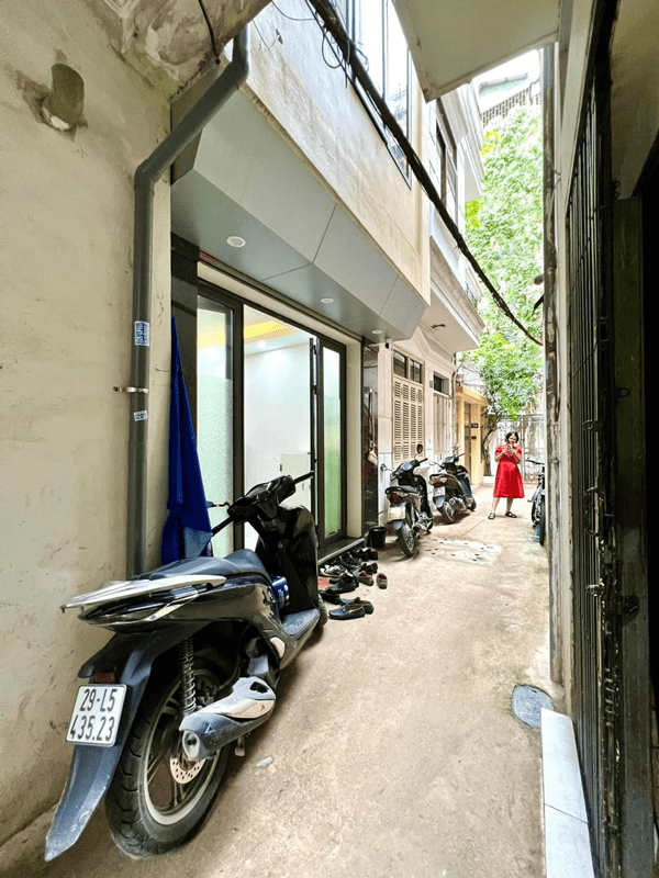 Chính chủ bán nhà ngõ phố Quận Đống Đa, Đường Láng. 35m2 giá 5,29 tỷ