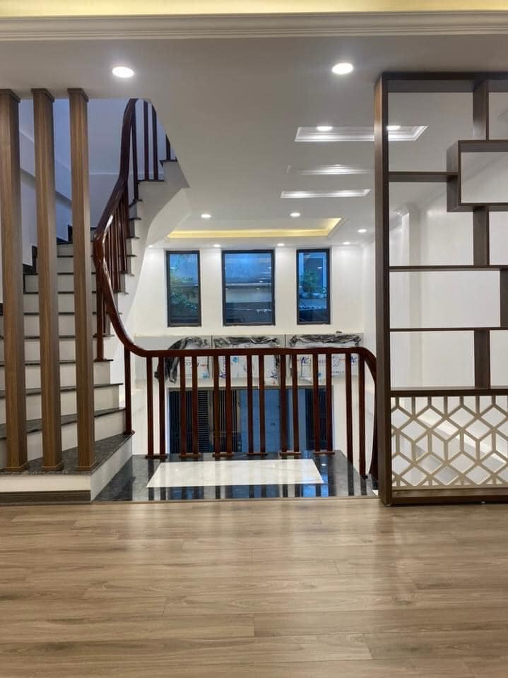 CHỈ 150TR/M2 SỞ HỮU NGAY NHÀ MẶT PHỐ YÊN LẠC 90M2, Ô TÔ VÀO NHÀ, PHÂN LÔ QUÂN ĐỘI VIP.