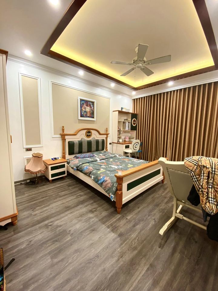 Nhà siêu đẹp 5 tầng Hoàng Mai , mặt tiền 5,5m, 74m bạt ngàn tiện ích