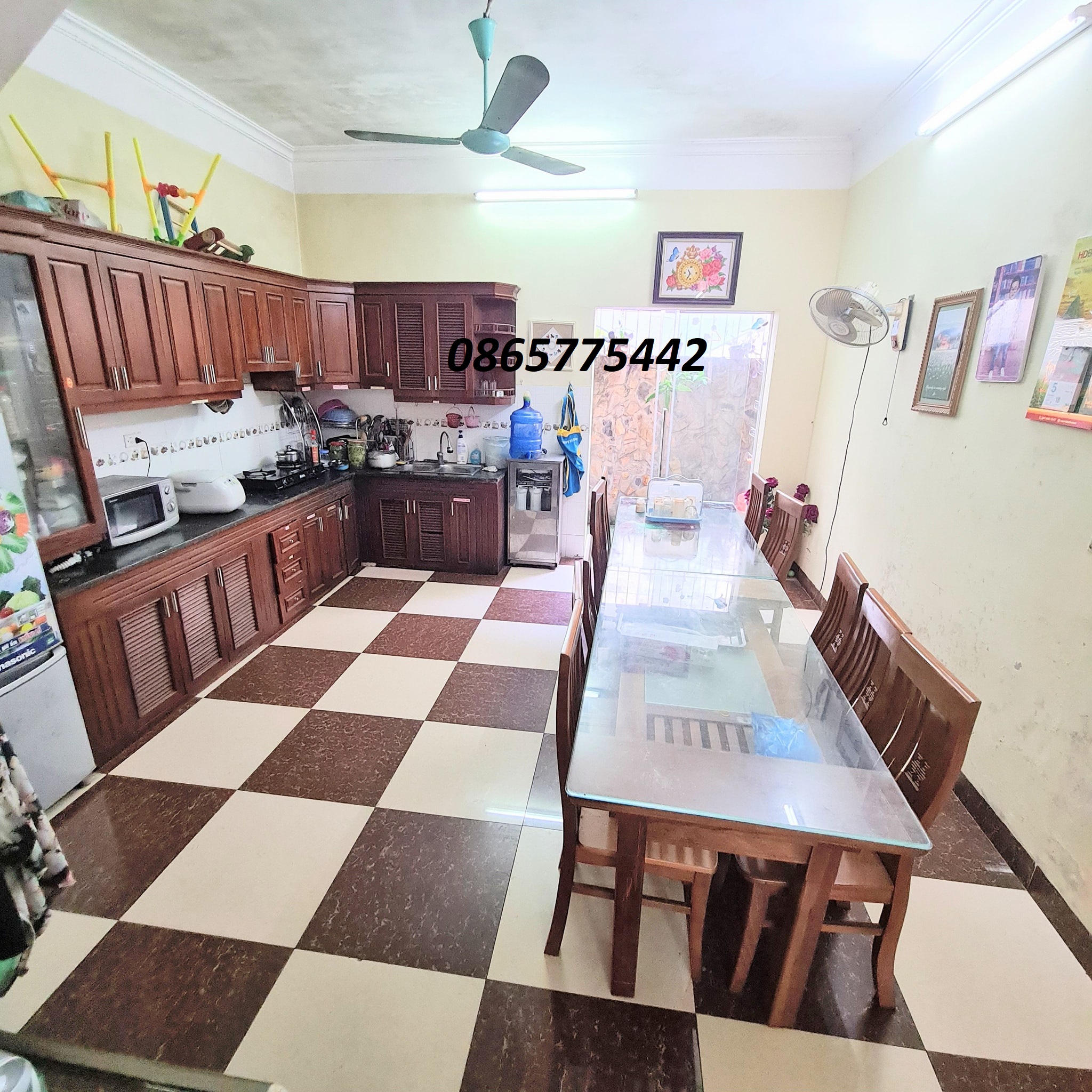 Bán nhà Trịnh Công Sơn-Tây Hồ 45mx5 Ô TÔ, BÃI XE 30M, 2 THOÁNG nhỉnh 5 Tỷ.