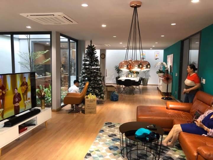 Vỡ nợ! Bán nhà mặt tiền Nguyễn Đình Chiểu, P5, Quận 3, DT: 6.5x16m, trệt 3 lầu, giá 48 tỷ TL