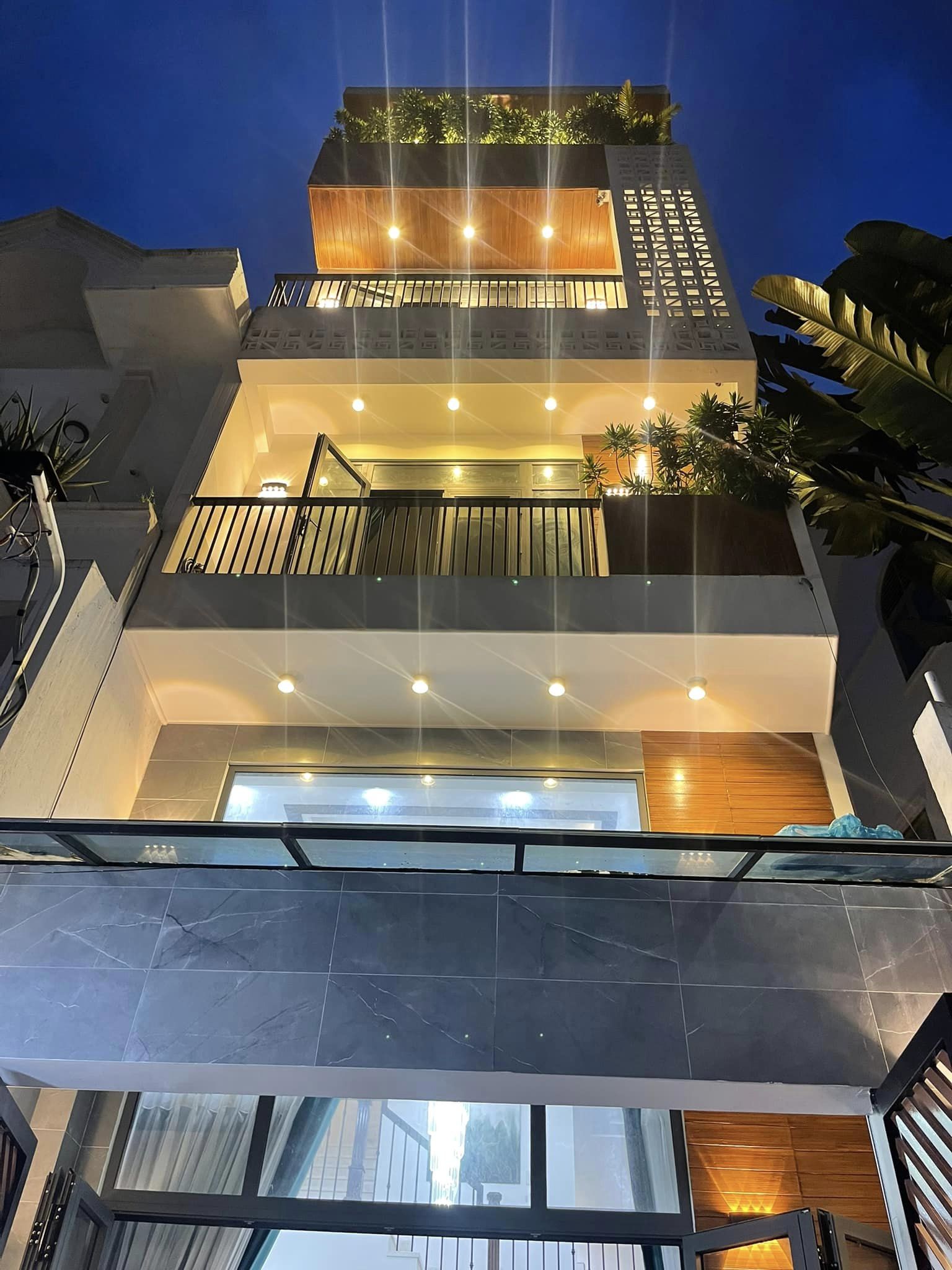 NHÀ VIP KHU VỰC GÒ VẤP-PHẠM VĂN CHIÊ-DT 72M2-GIÁ 9.85 TỶ