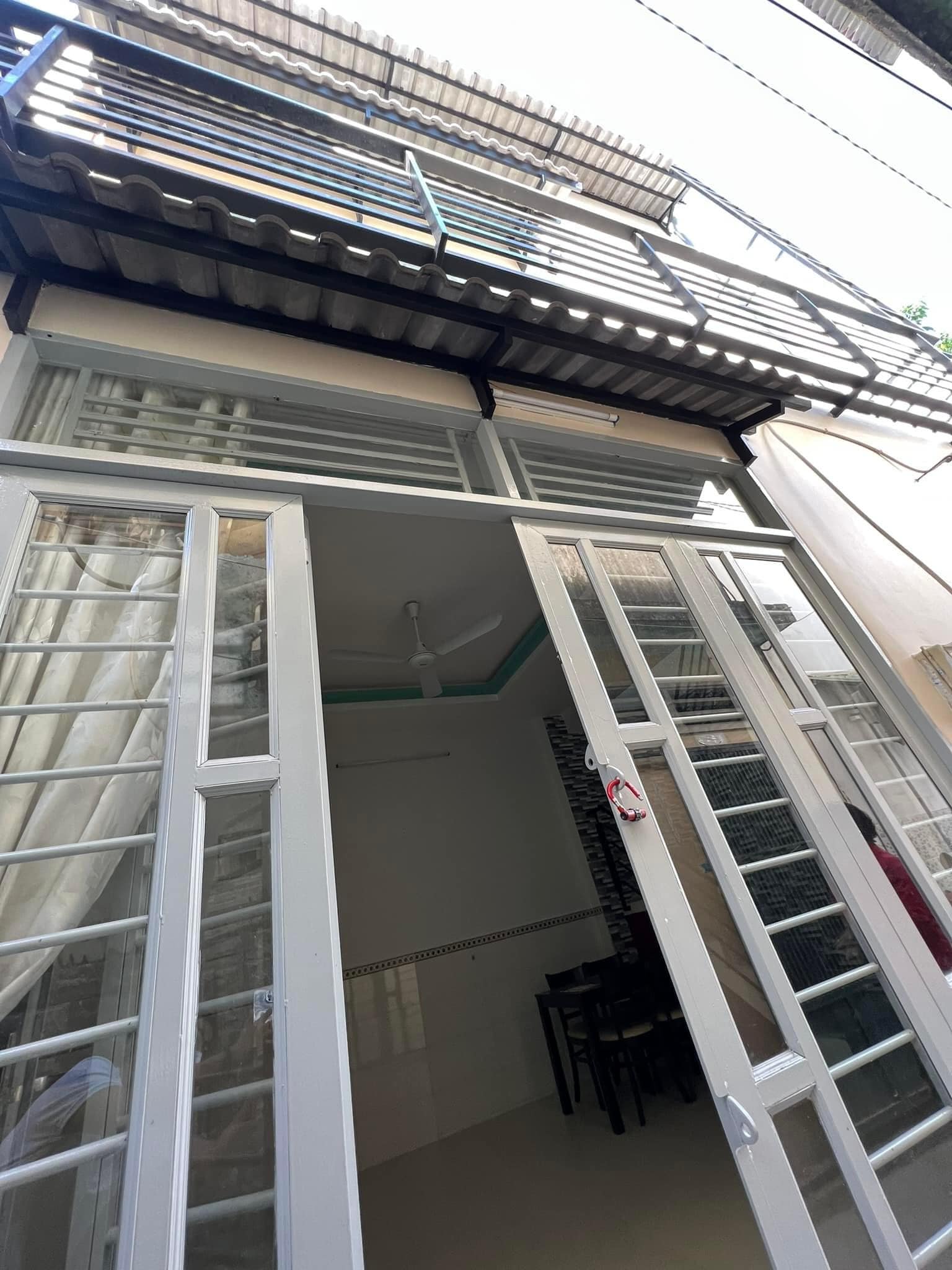 NHÀ MỚI TRUNG TÂM GÒ VẤP-QUANG TRUNG-GIÁ 3.3 TỶ