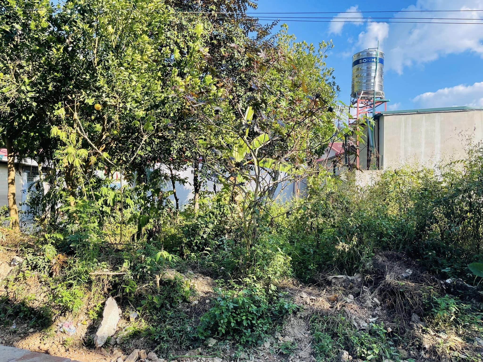 Cần bán mảnh đất 2 mặt tiền tại tổ 14, P Him Lam, TP. Điện Biên Phủ