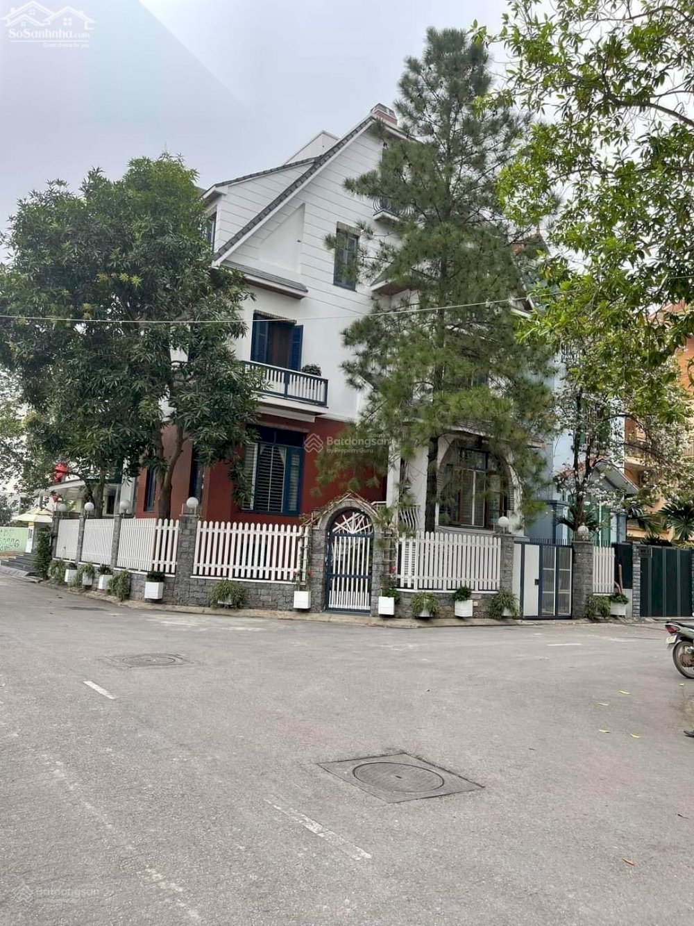 Biệt Thự Vip Mặt Phố Ngô Quyền, Lô Góc, 227m2, 4 Tầng, MT 28m, Giá 47 Tỷ