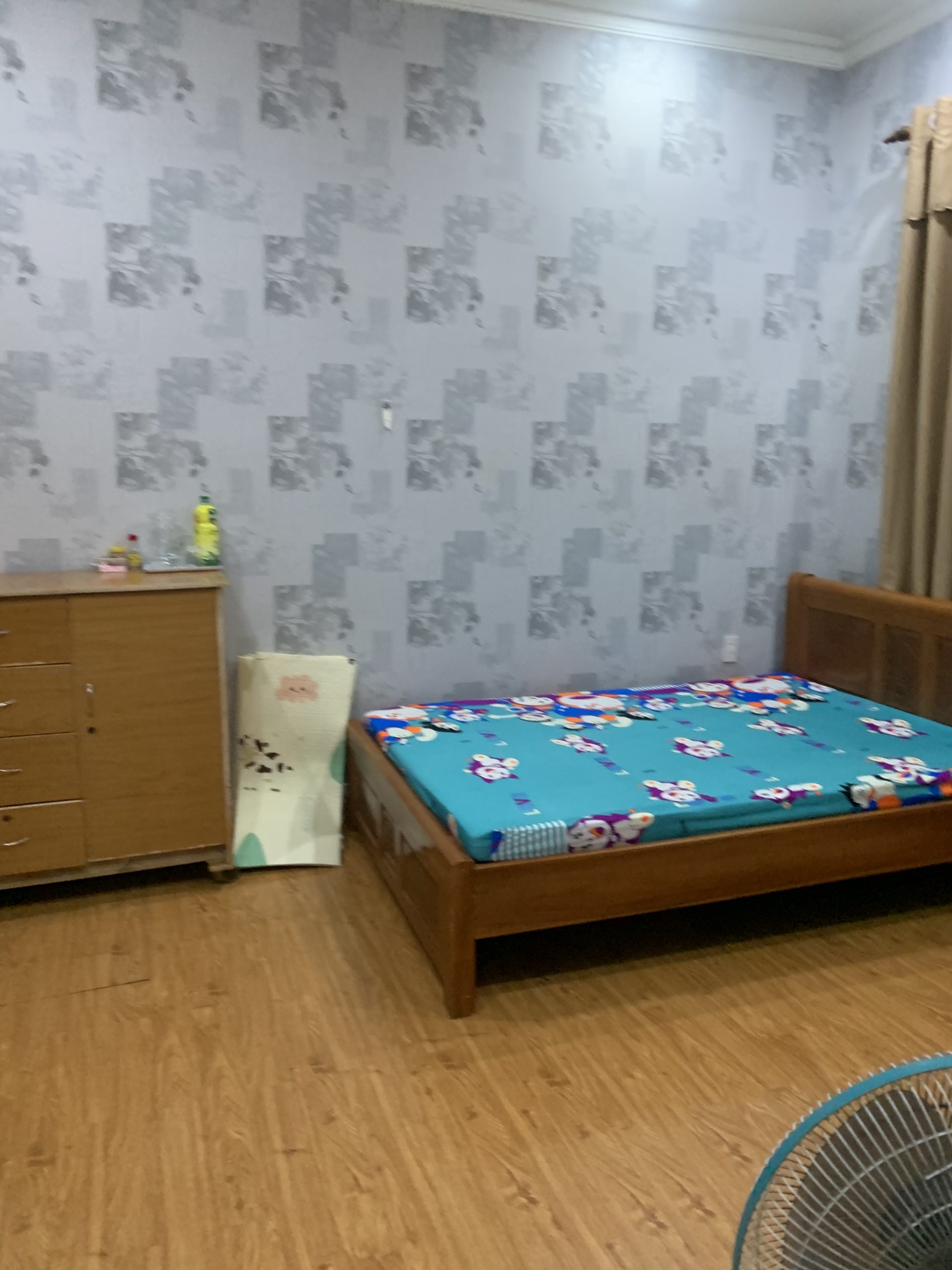 Cần bán khách sạn mi ni đo anh trai ở nước ngoài không ai quản lý nên cần sang lại toàn bộ