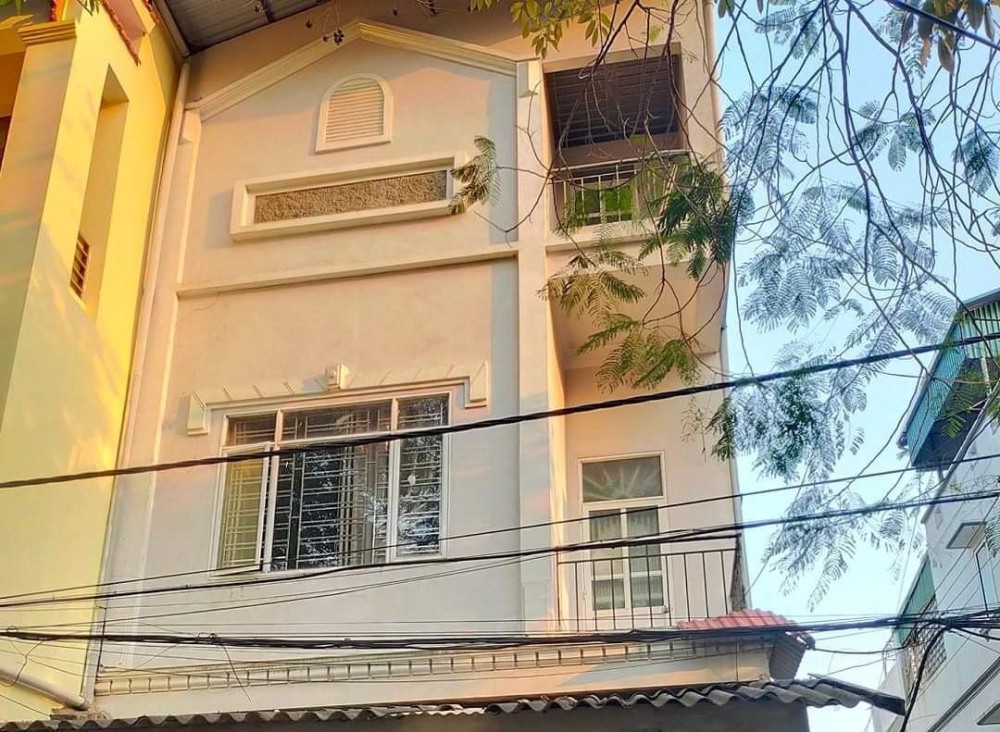 BÁN NHÀ NGÕ BỒ ĐỀ 77M 3T MT5.2 11.8 TỶ KINH DOANH TỐT ĐƯỜNG Ô TÔ TRÁNH.