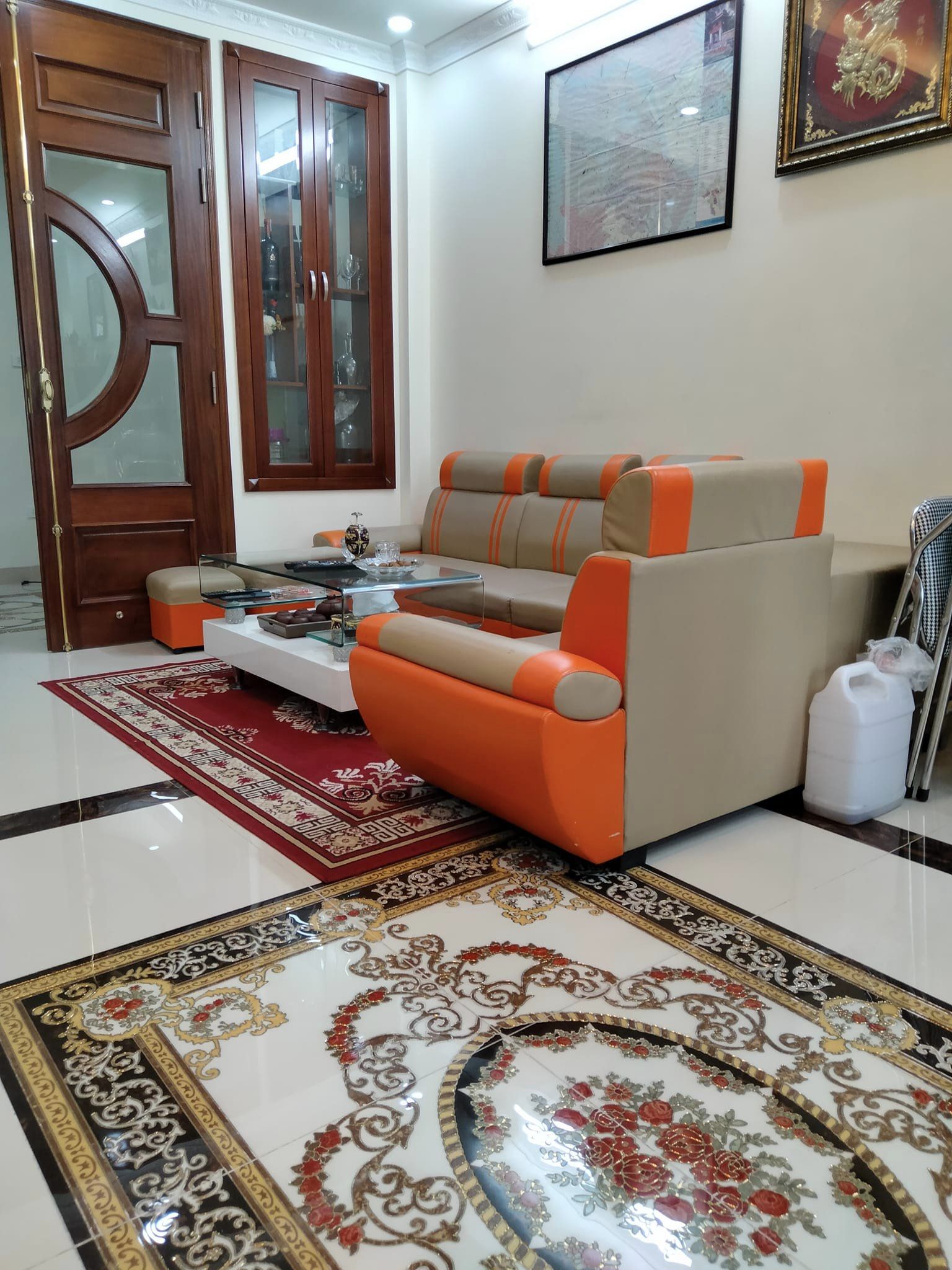 Bán biệt thự sang trọng KĐT mới Cầu Giấy, cách công viên CG vài bước chân. DT 300m, 4t, mt 15.5m.