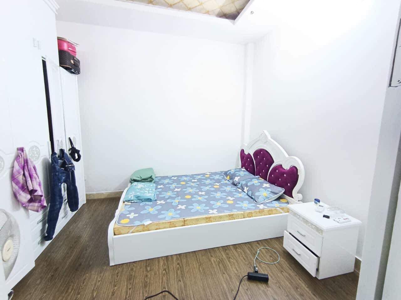 Bán gấp nhà phố NGUYỄN KHANG, Cầu Giấy, ngõ to như phố 50m x 5 tầng. trước ngày 1/12 DL giá chỉ 6,5 tỷ